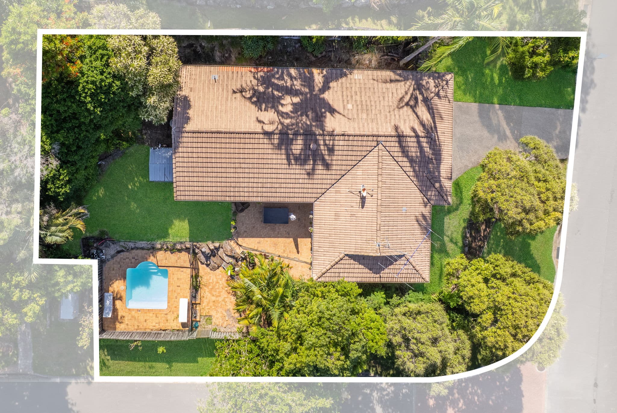 30 Capricorn Drive, Pacific Pines — photo 1 of 5