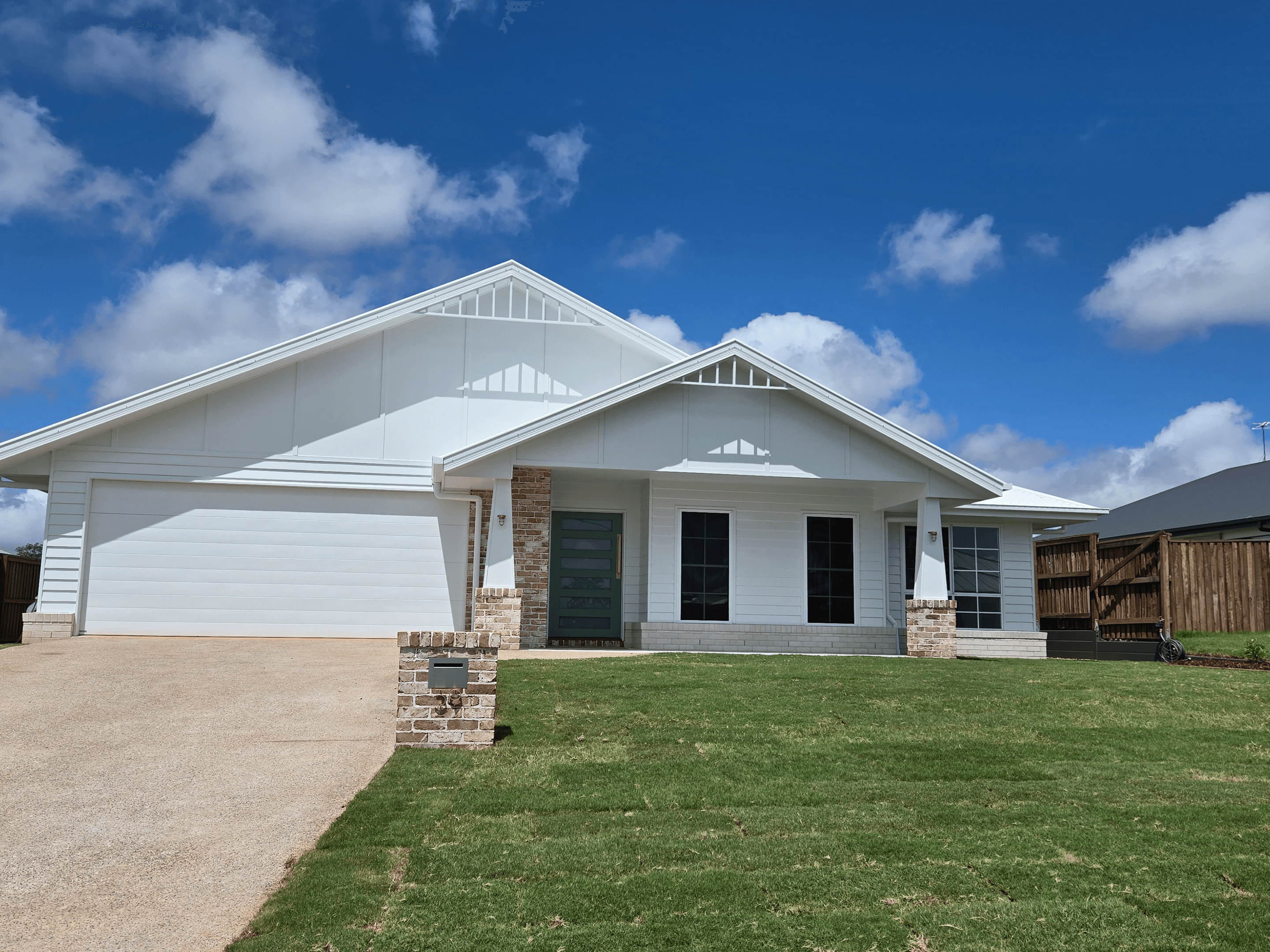 39 Henley Drive, Highfields - Image 1