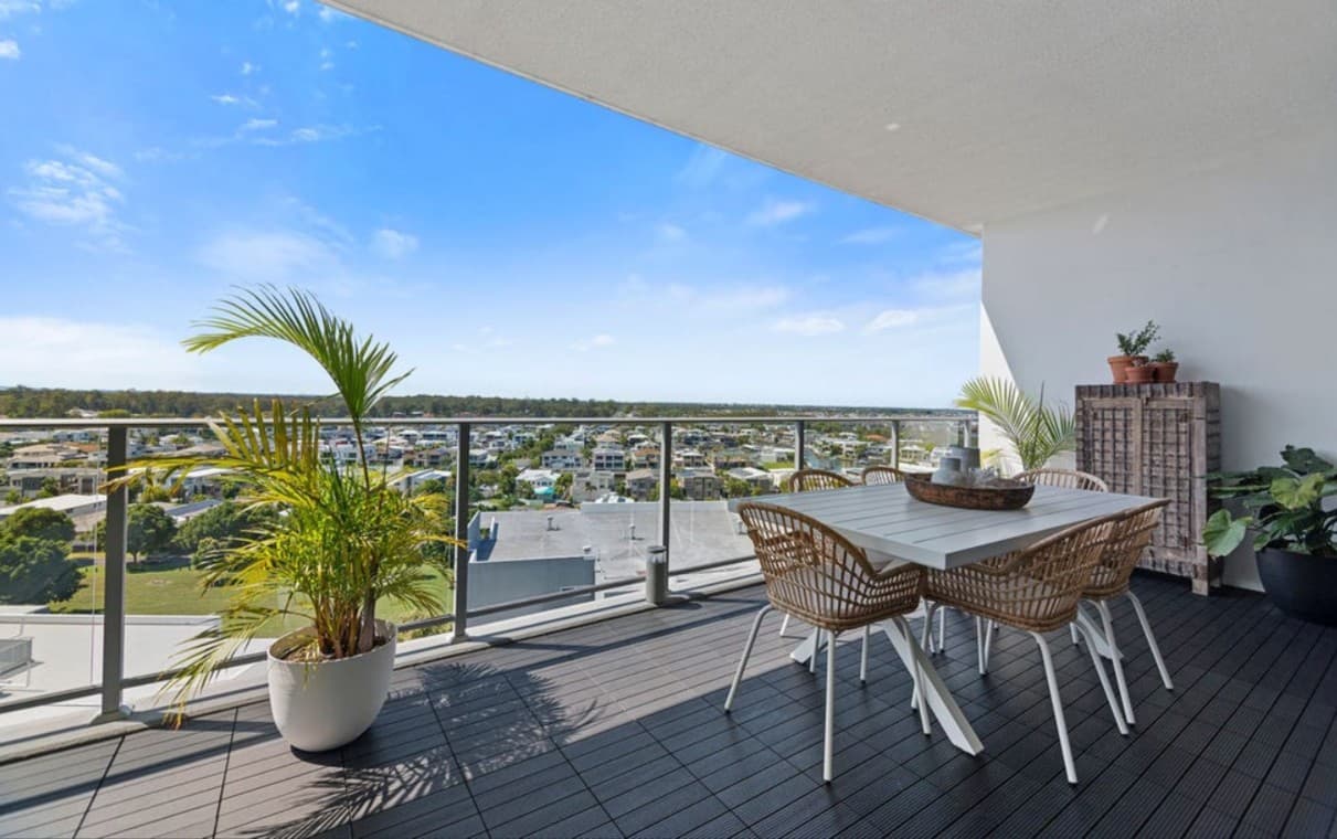 802/43 Harbour Town Drive, Biggera Waters - Image 1