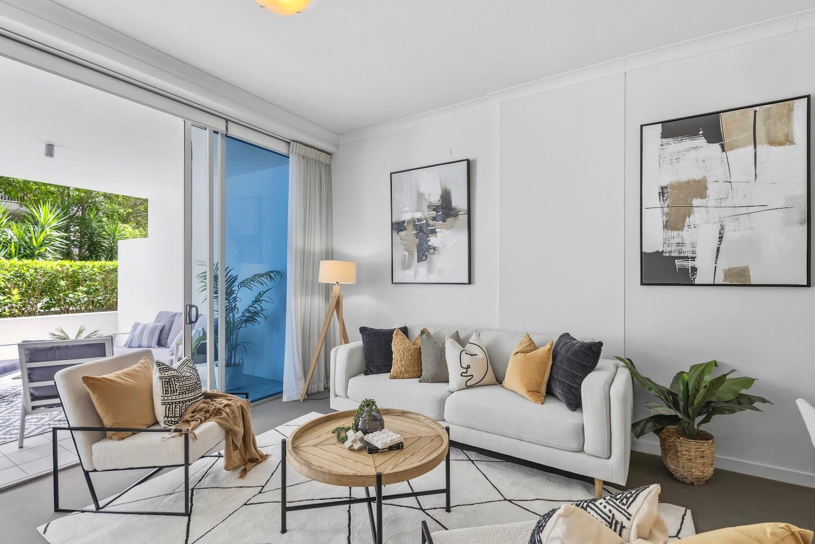 106/430 Marine Parade, Biggera Waters, Biggera Waters — photo 1 of 5