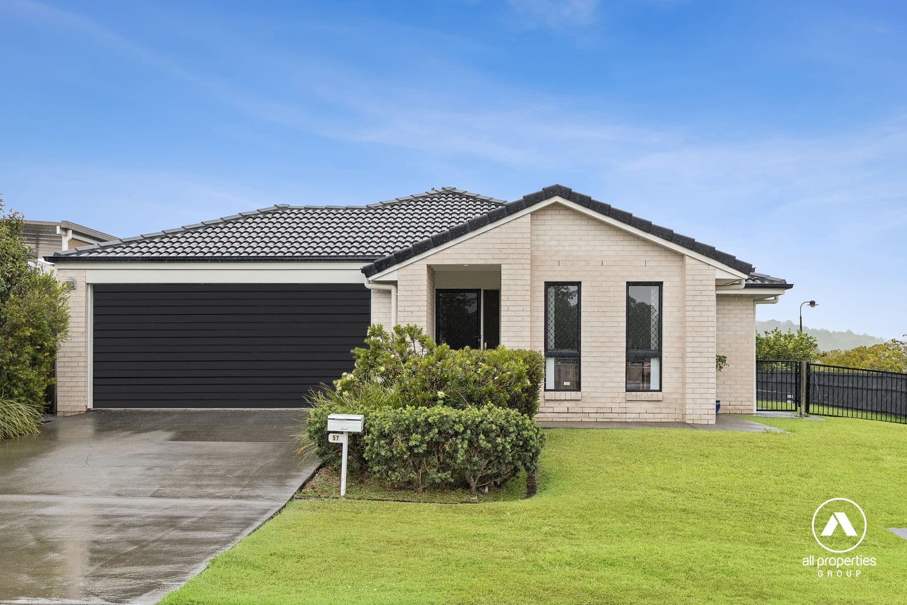 57 Clearwater Street, Bethania - Image 1