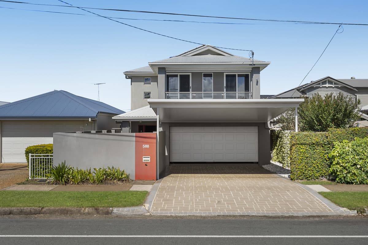 588 Oxley Avenue, Scarborough - Image 1