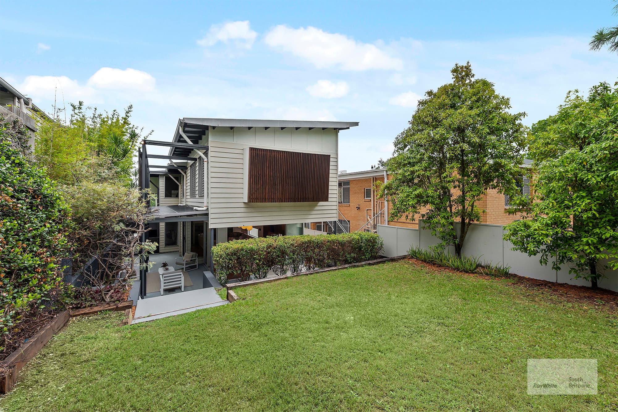 42 Loch Street, West End - Image 1