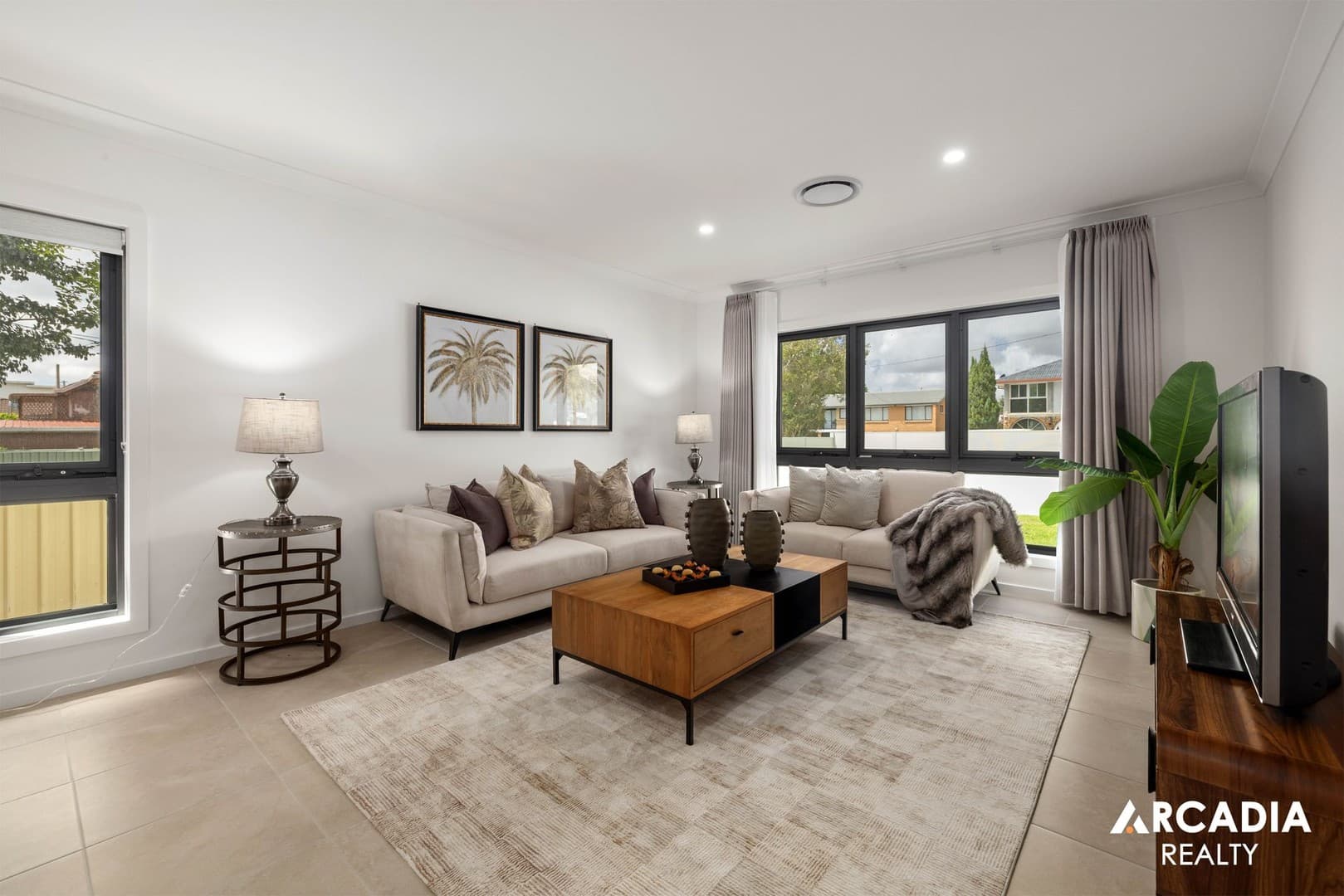 210 Mains Rd, Sunnybank — photo 1 of 5