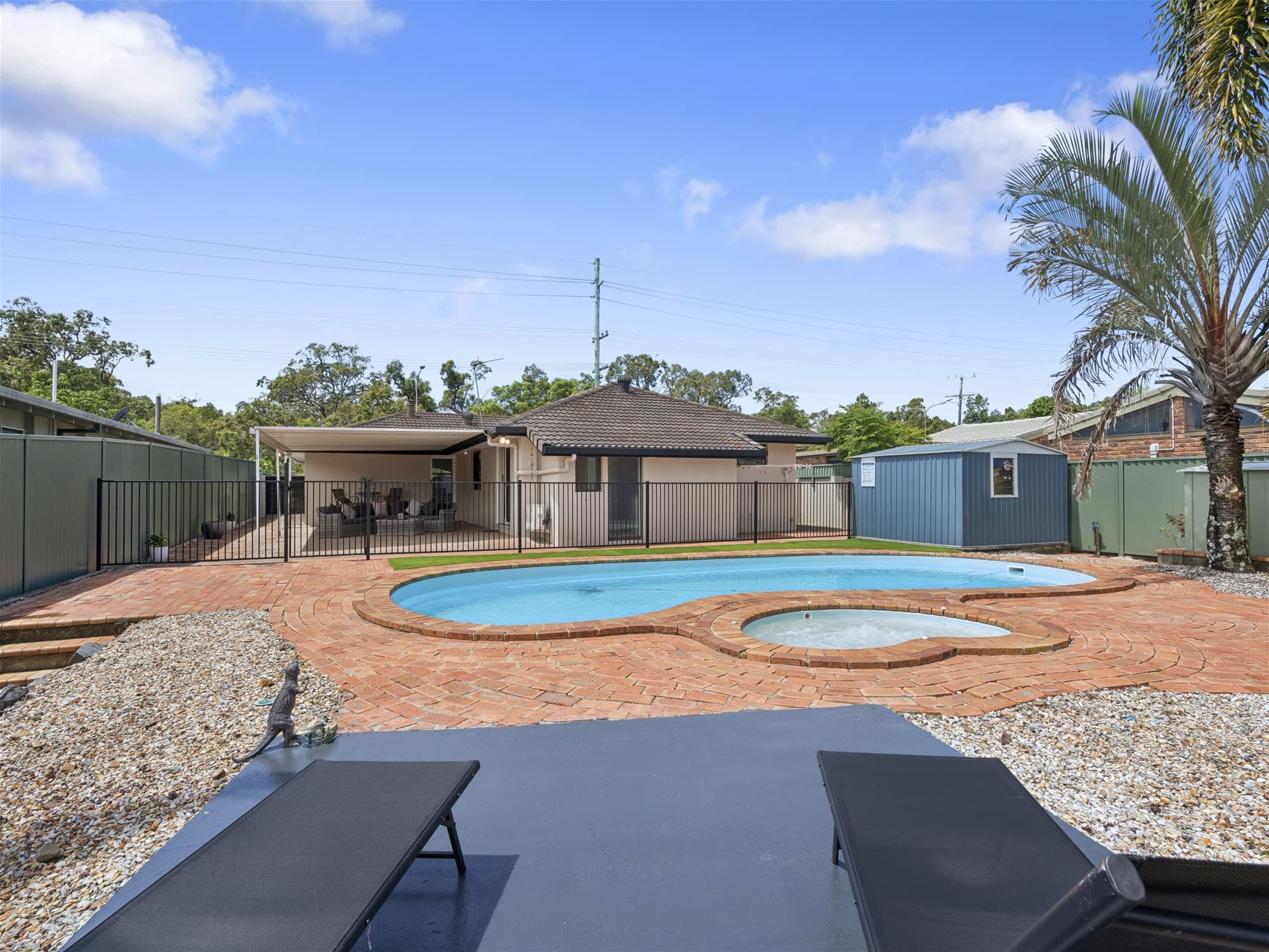 224 Oxley Drive, Coombabah — photo 1 of 5