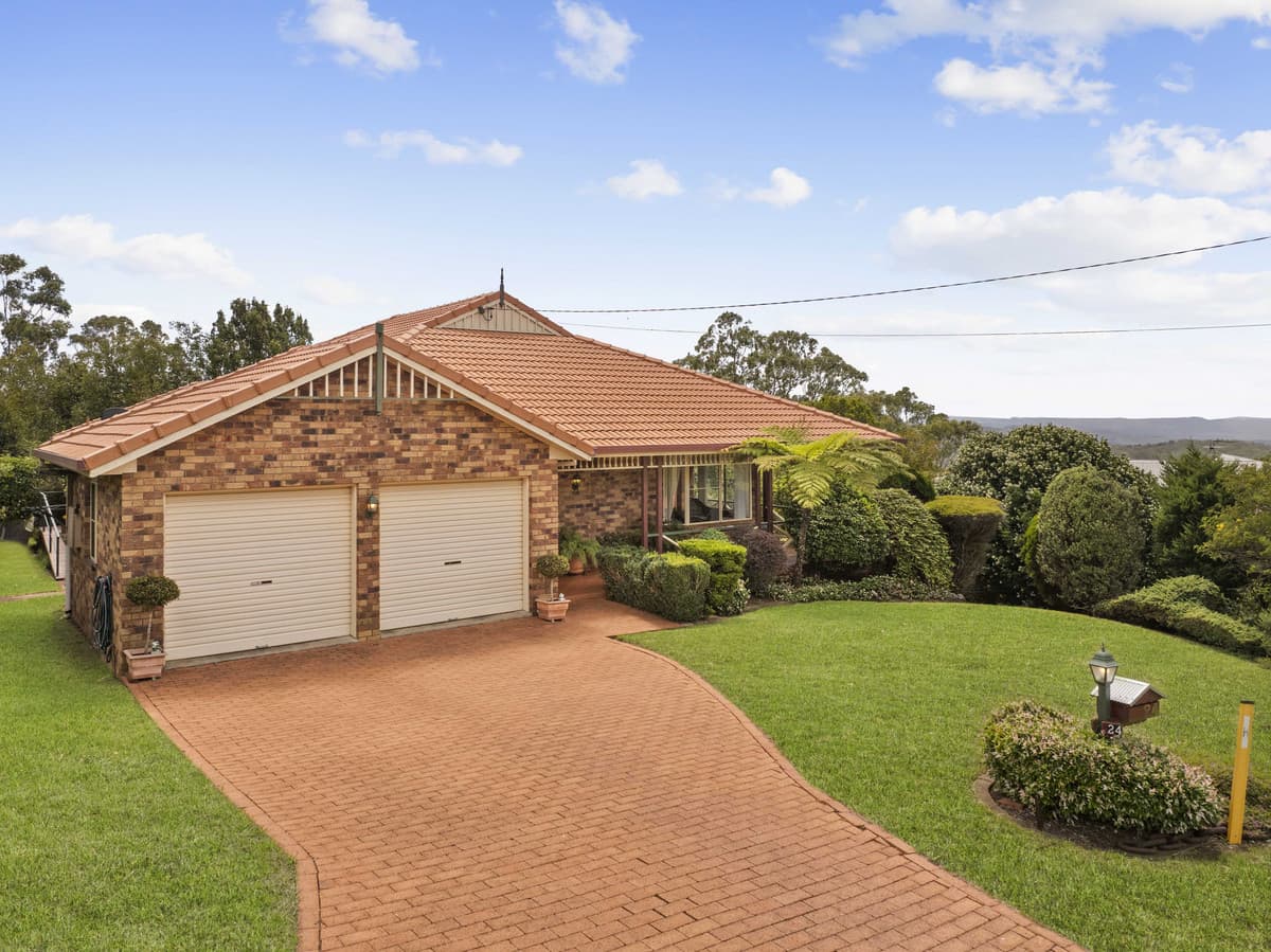 24 Rangeview Road, Blue Mountain Heights - Image 1