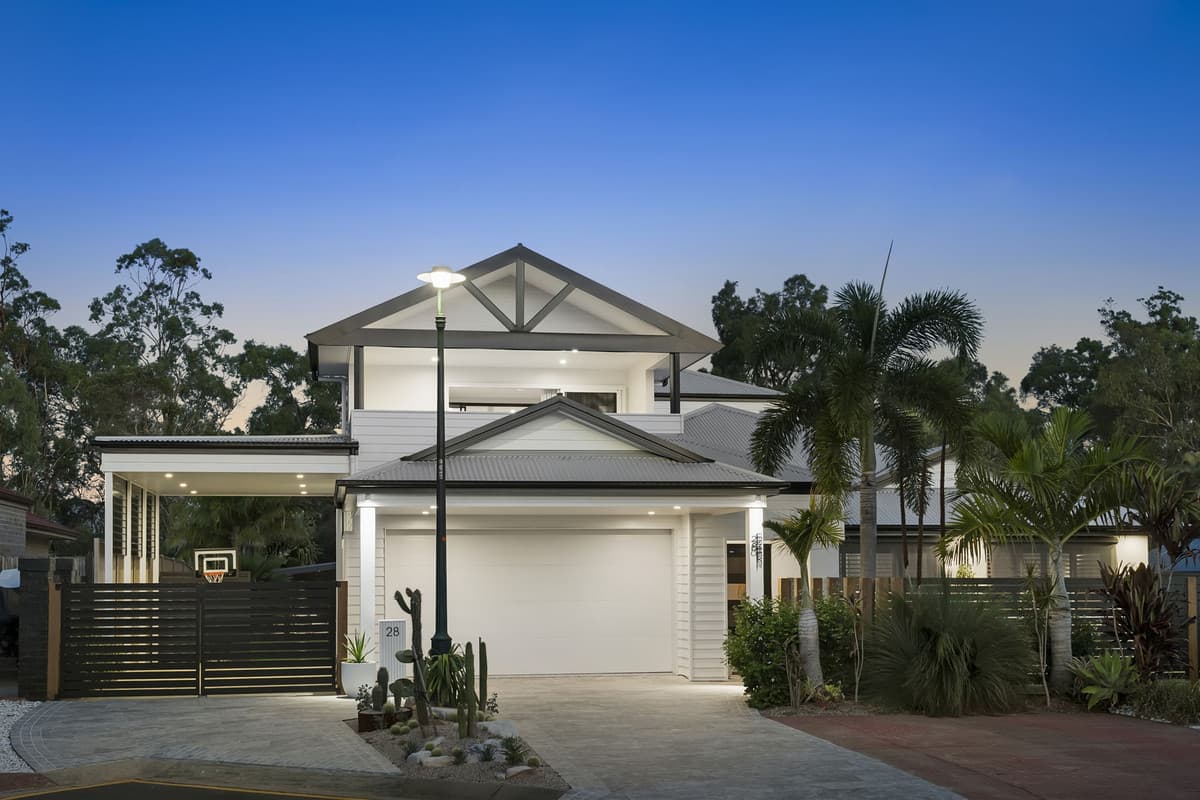 28 Fennessy Close, Wakerley — photo 1 of 5