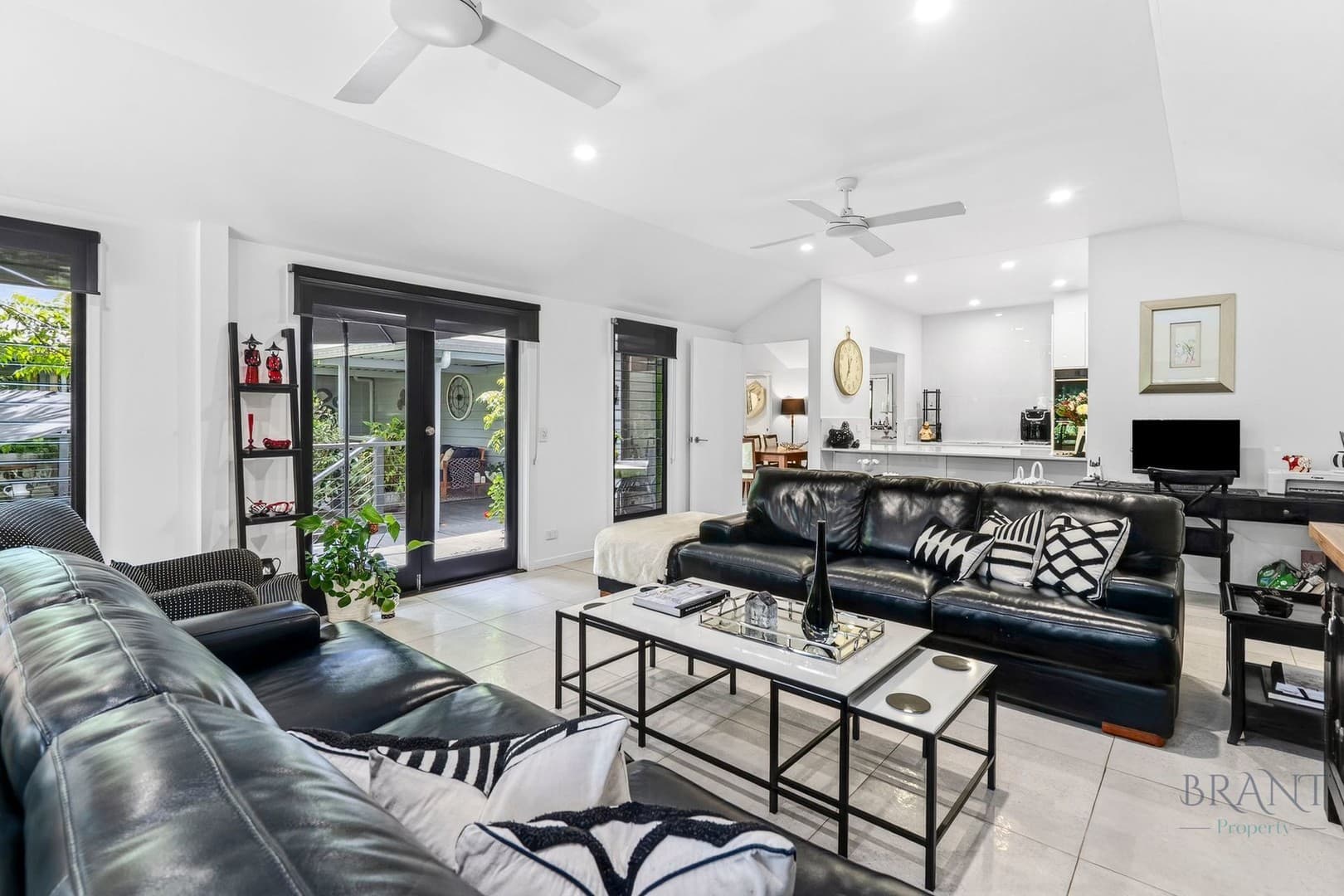 12 Cynthia Hunt Drive, Flaxton - Image 1