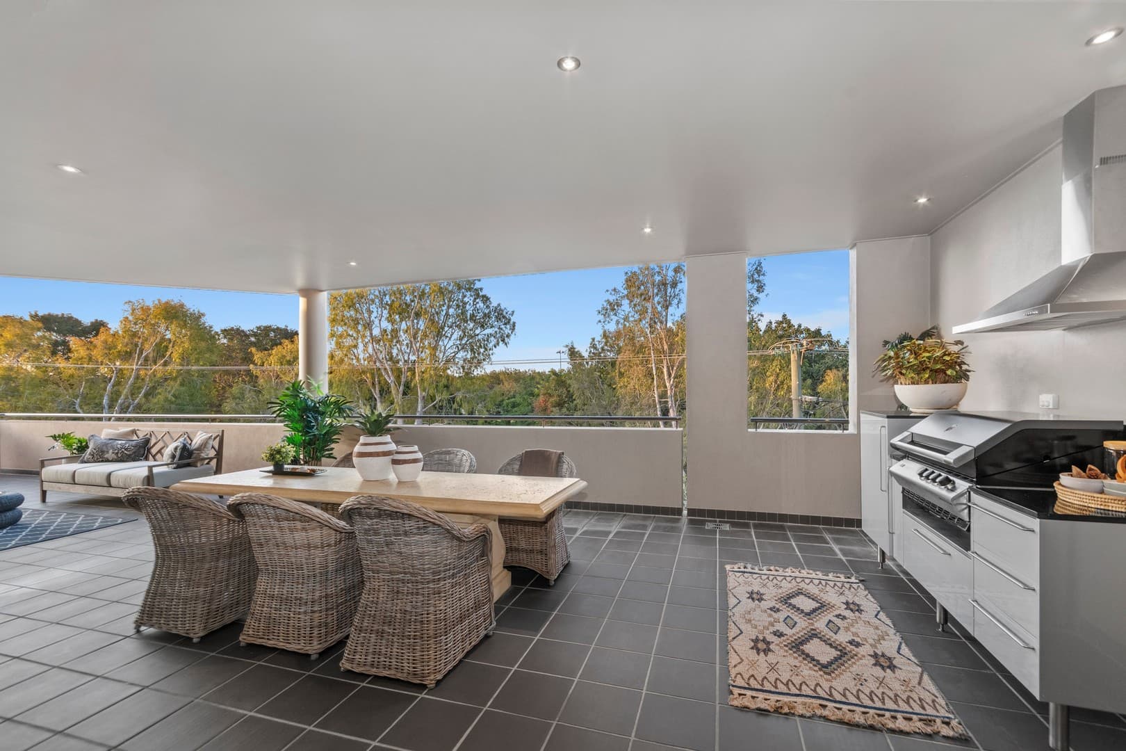 unit 8/88 Mitchell Street, North Ward — photo 1 of 5