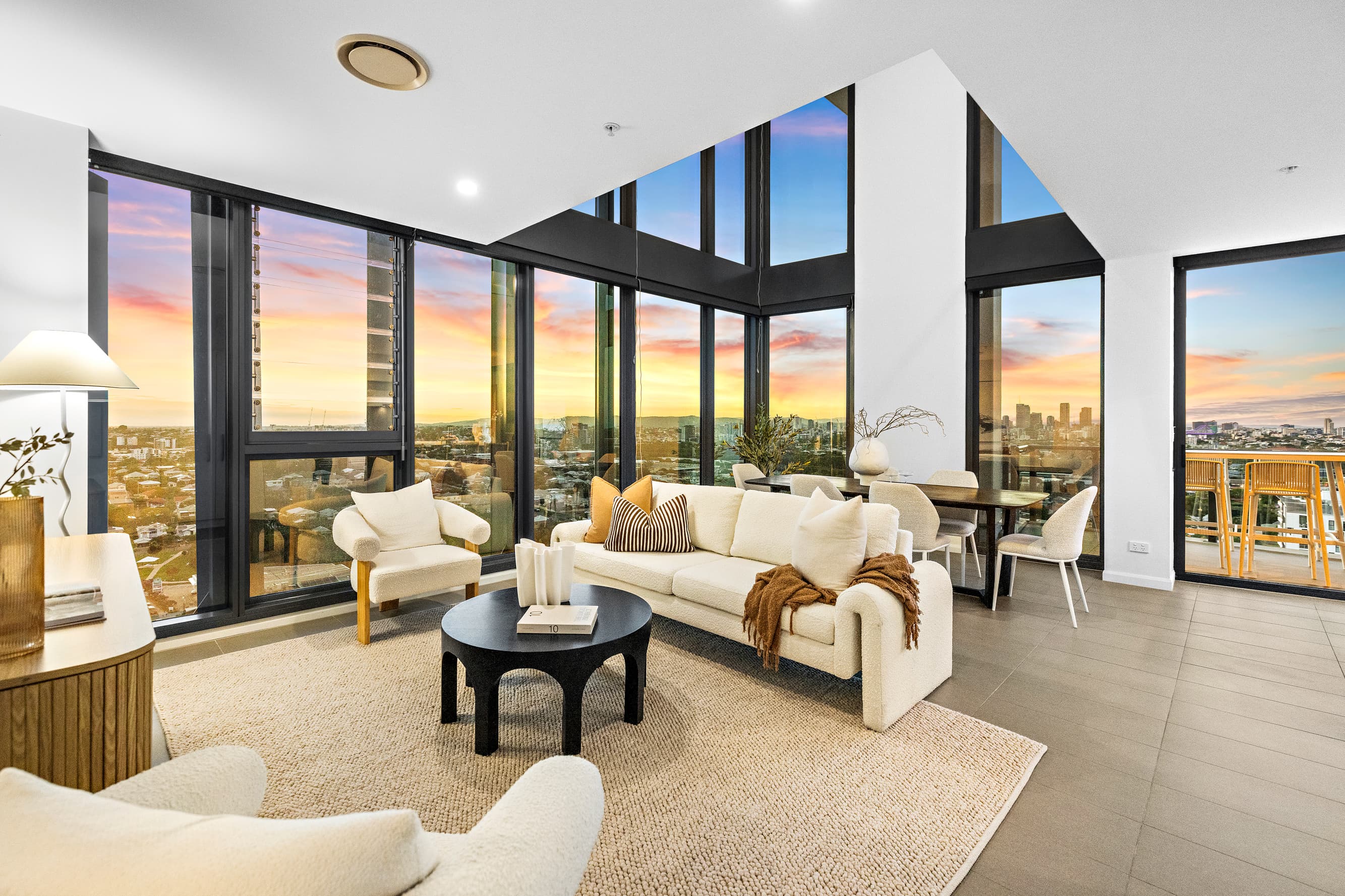 11801/300 Old Cleveland Road, Coorparoo - Image 1