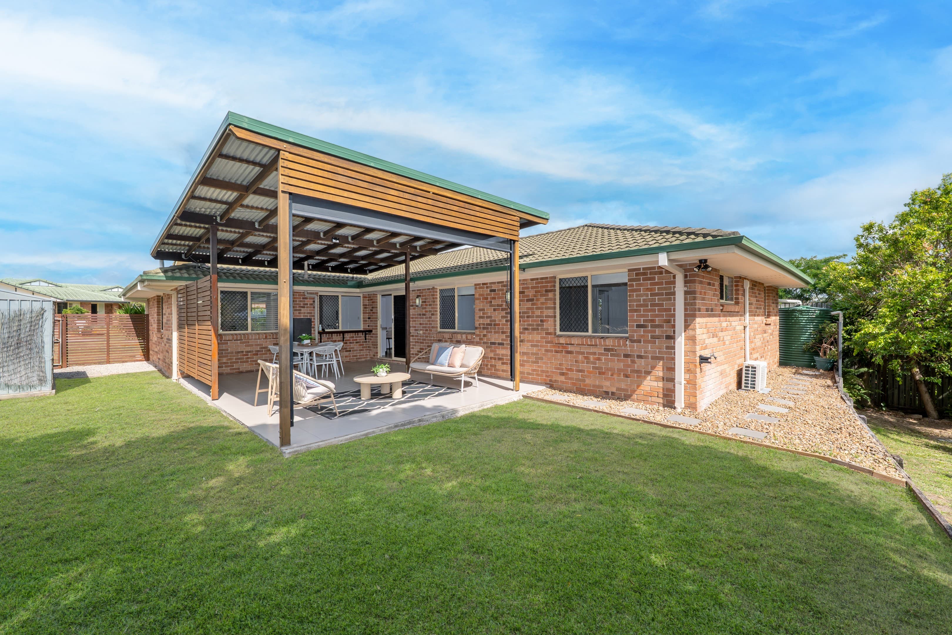 70 Reginald Avenue, Arana Hills - Image 1