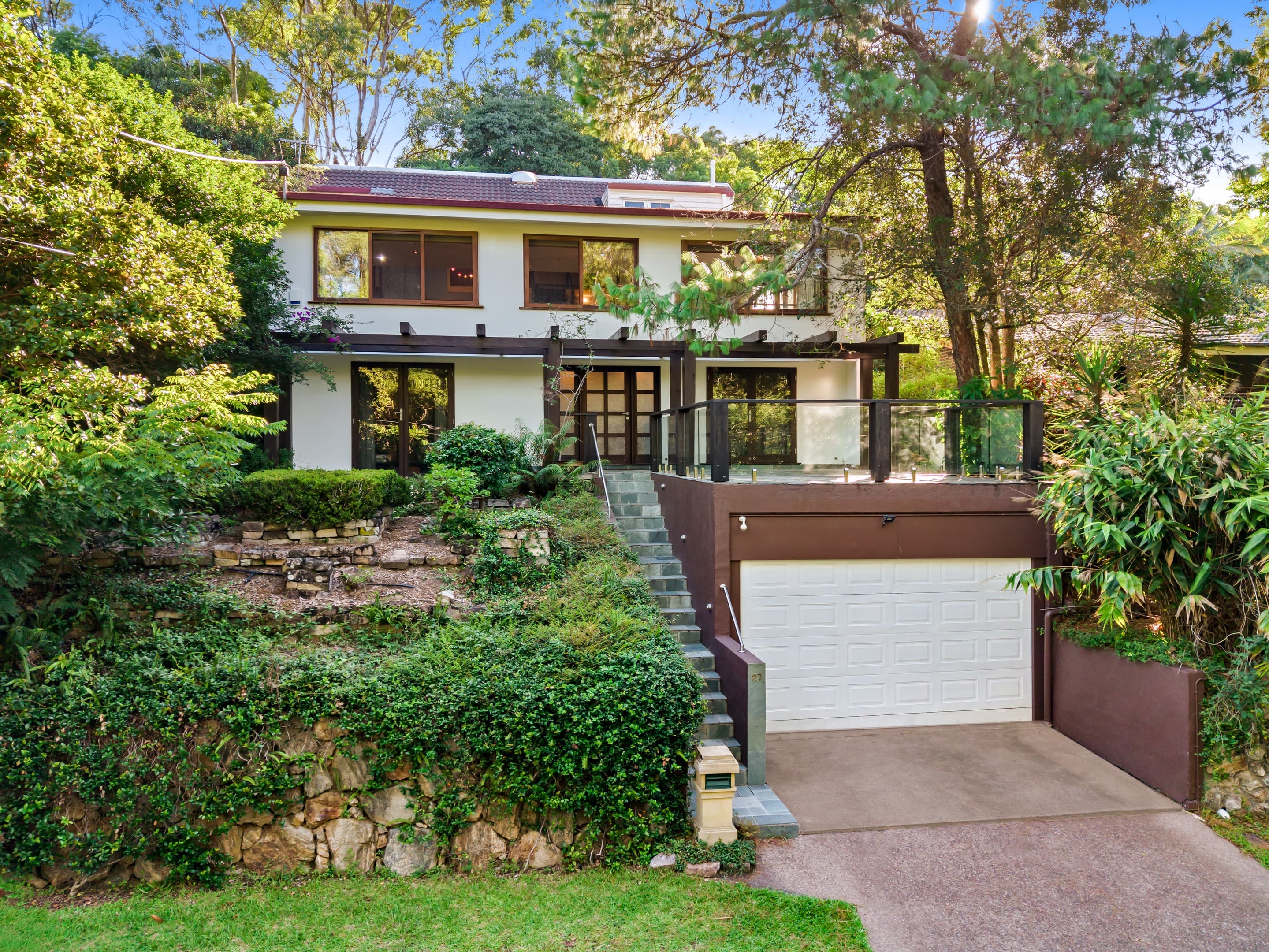 27 Akuna Street, Kenmore - Image 1