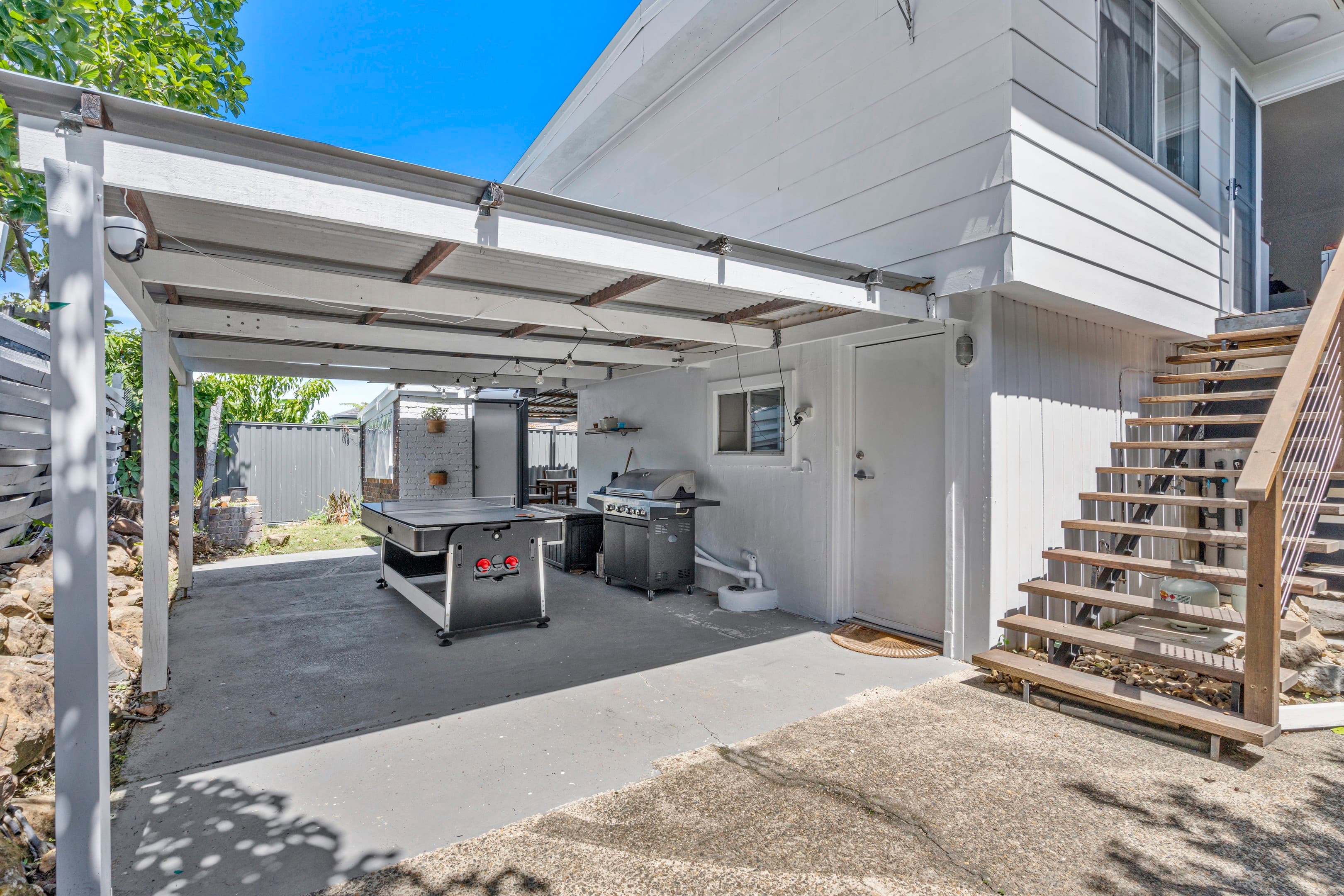 260 Benowa Road, Benowa, Benowa — photo 1 of 5