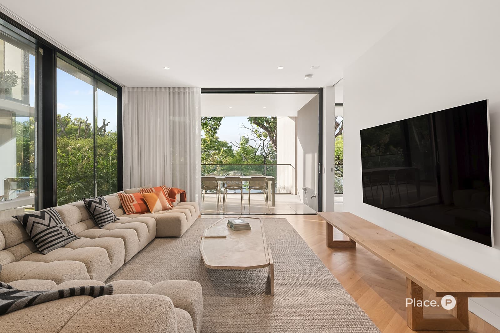 7/80 Oxlade Drive, New Farm - Image 1