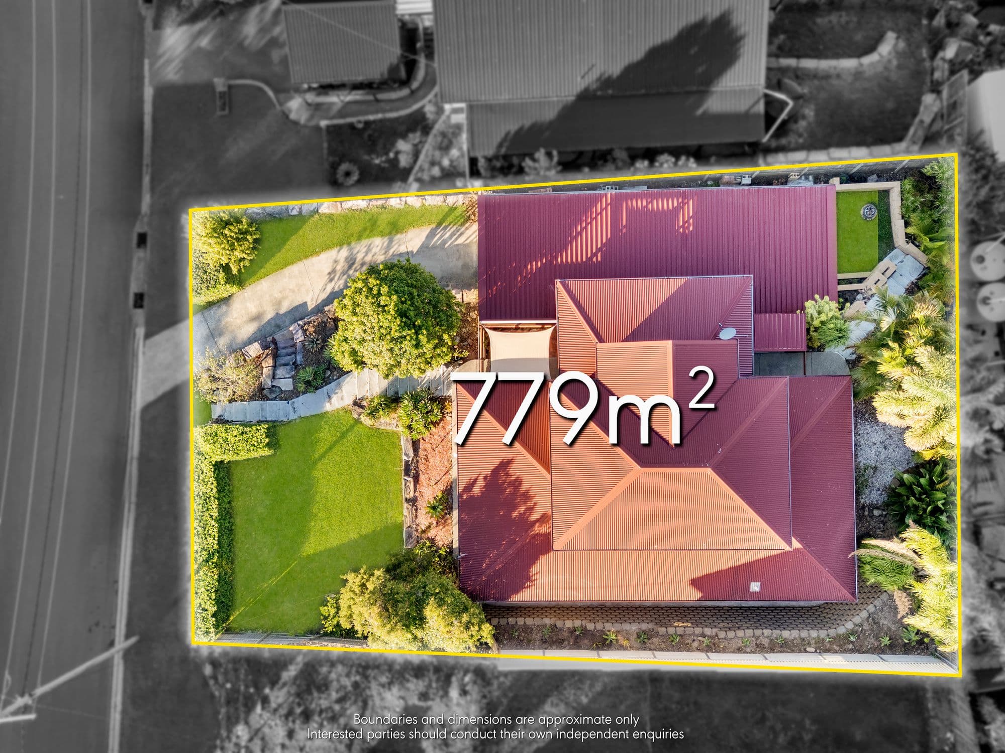 44 Ben Lexcen Court, Mount Warren Park — photo 1 of 5