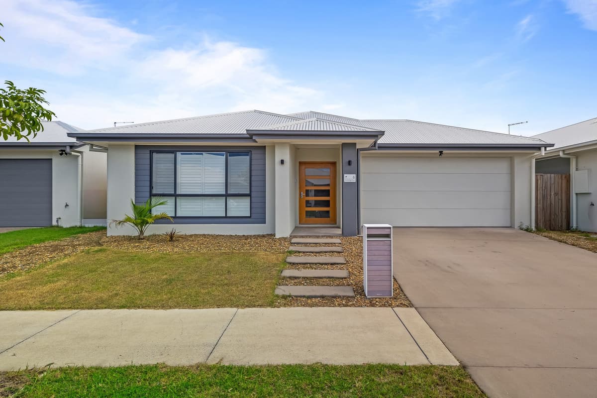 6 Canning Crescent, Nirimba, Nirimba — photo 1 of 5