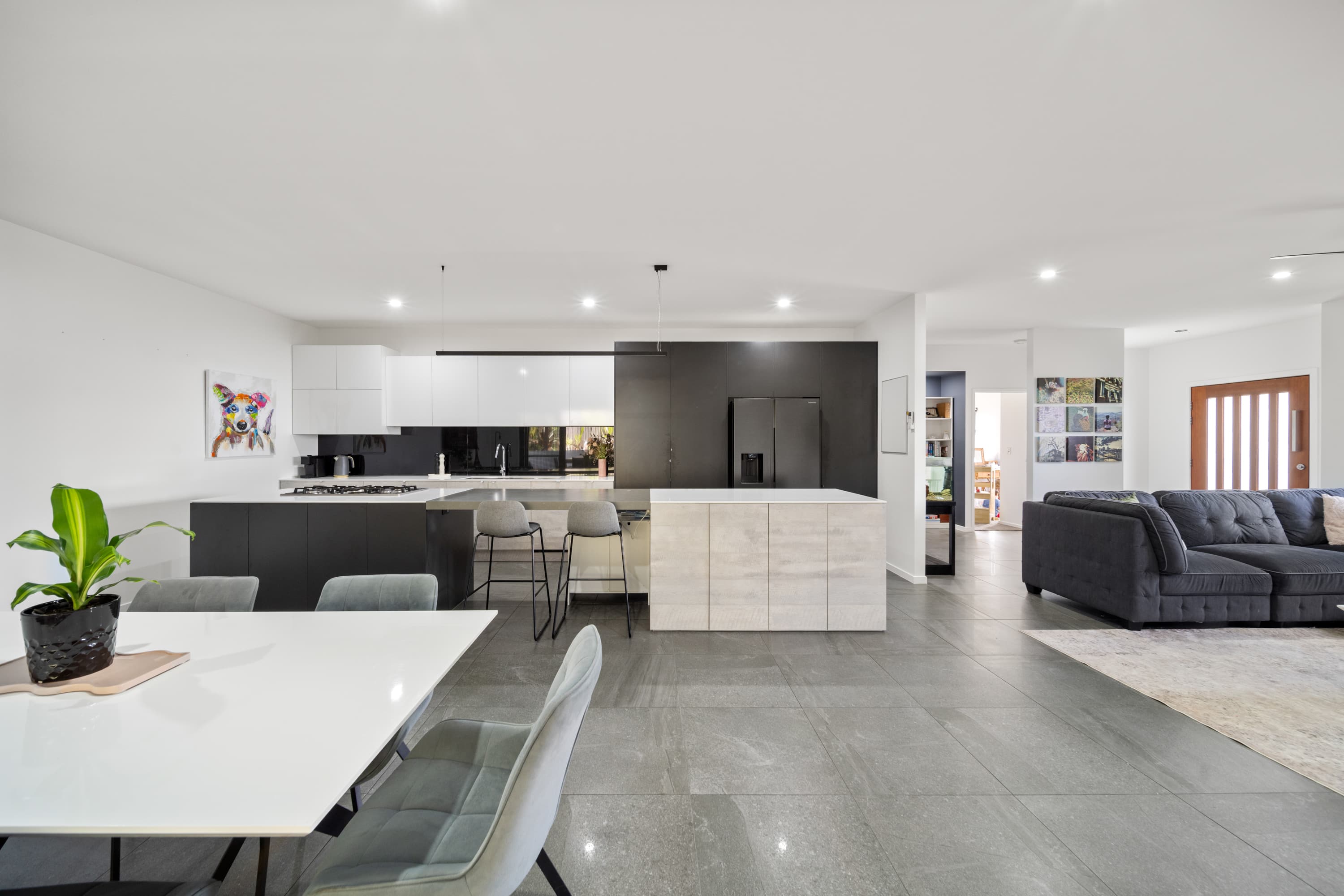 17 Tree View Crescent, Little Mountain, Little Mountain — photo 1 of 5