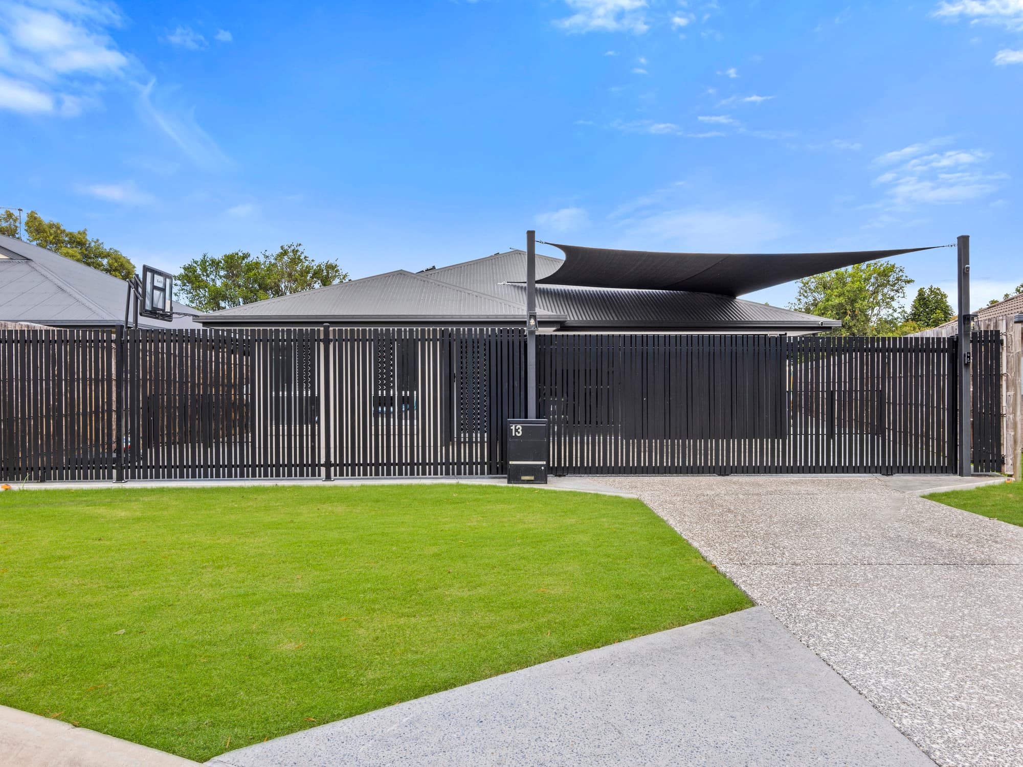 13 Breezeway Drive, Bahrs Scrub — photo 1 of 5