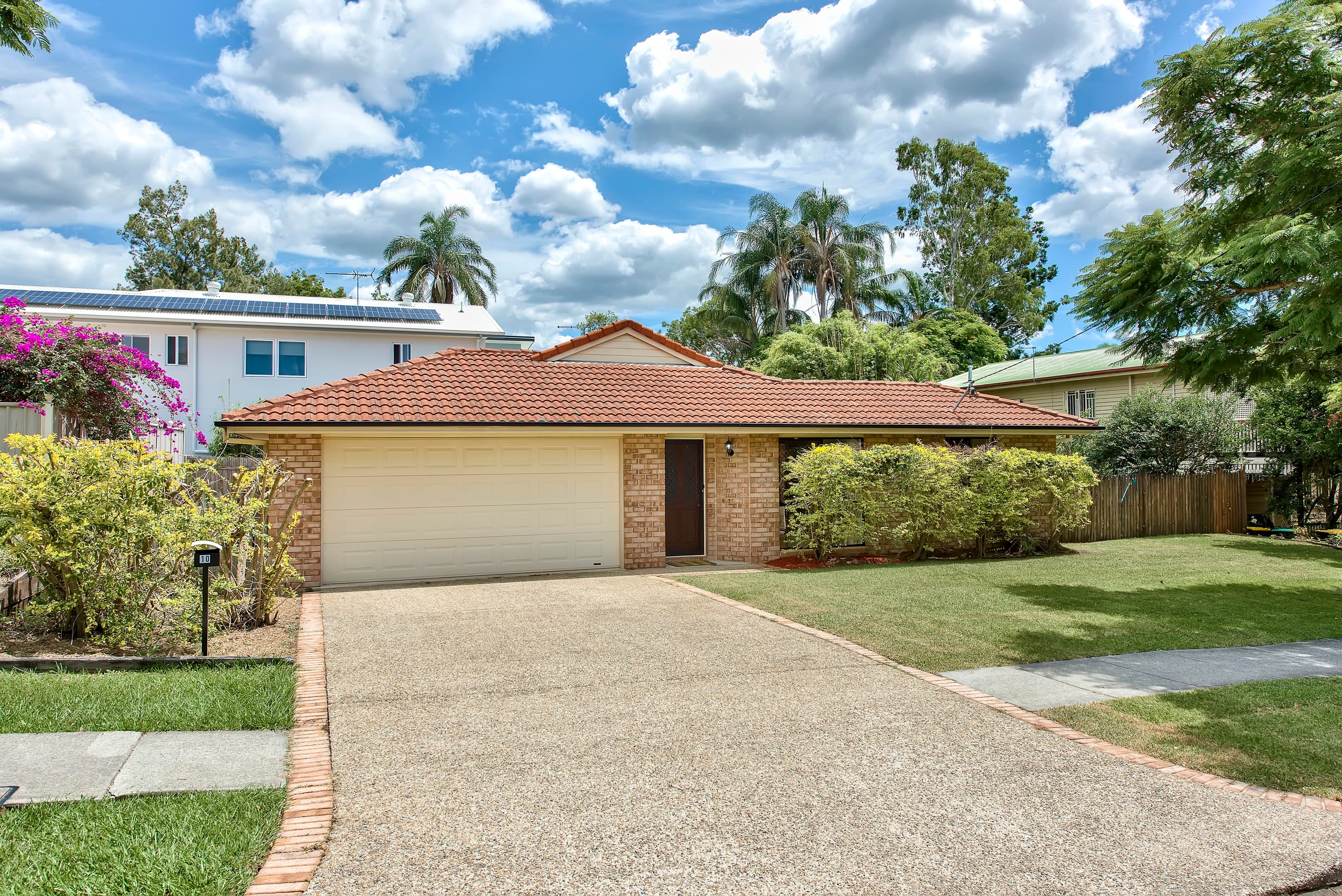 10 Marshall Street, Mitchelton, Mitchelton — photo 1 of 5