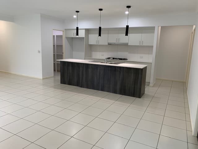 27 Girtin Cct, Pimpama — photo 1 of 5