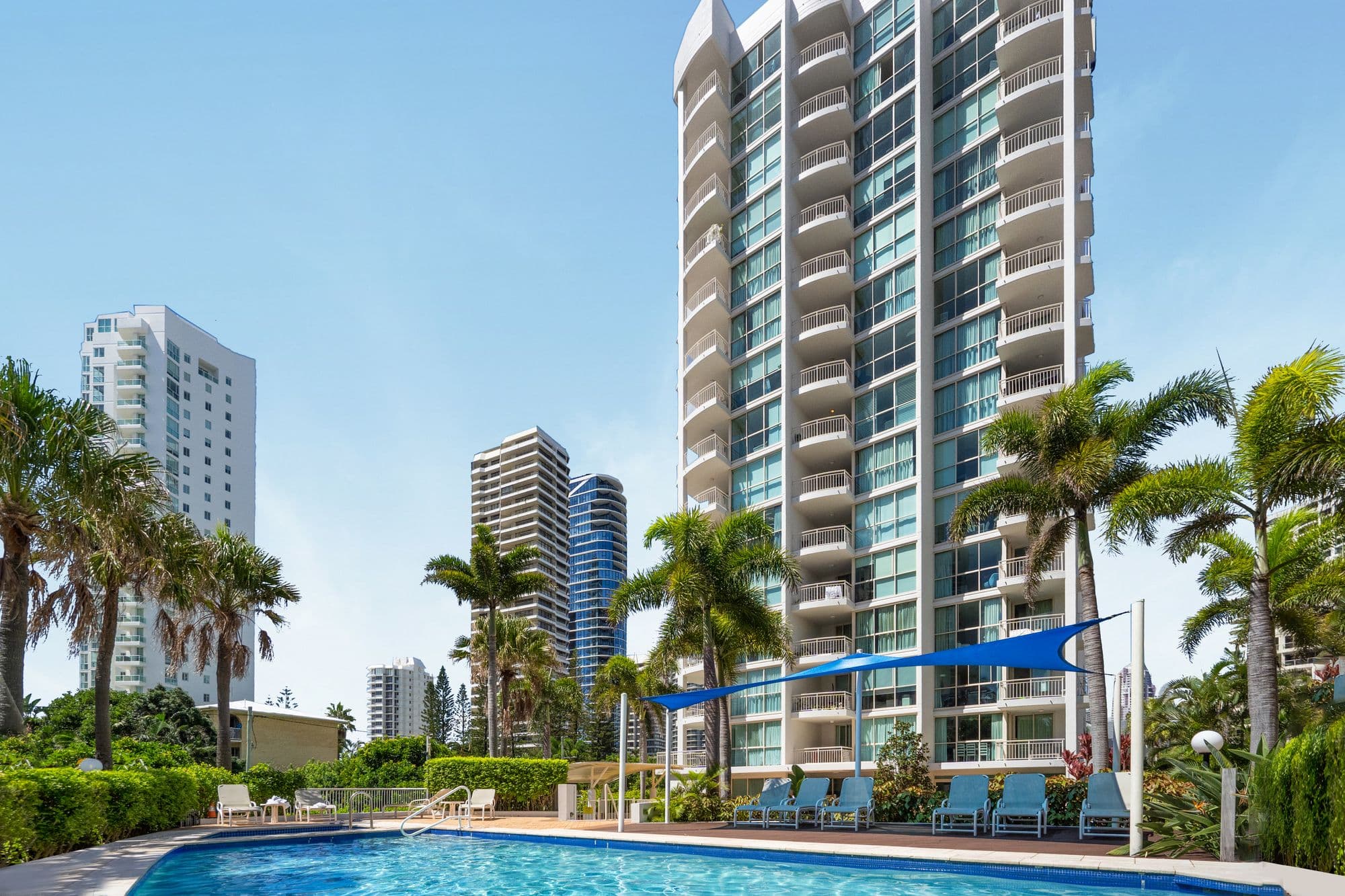 805/46-52 Pacific Street, Main Beach - Image 1