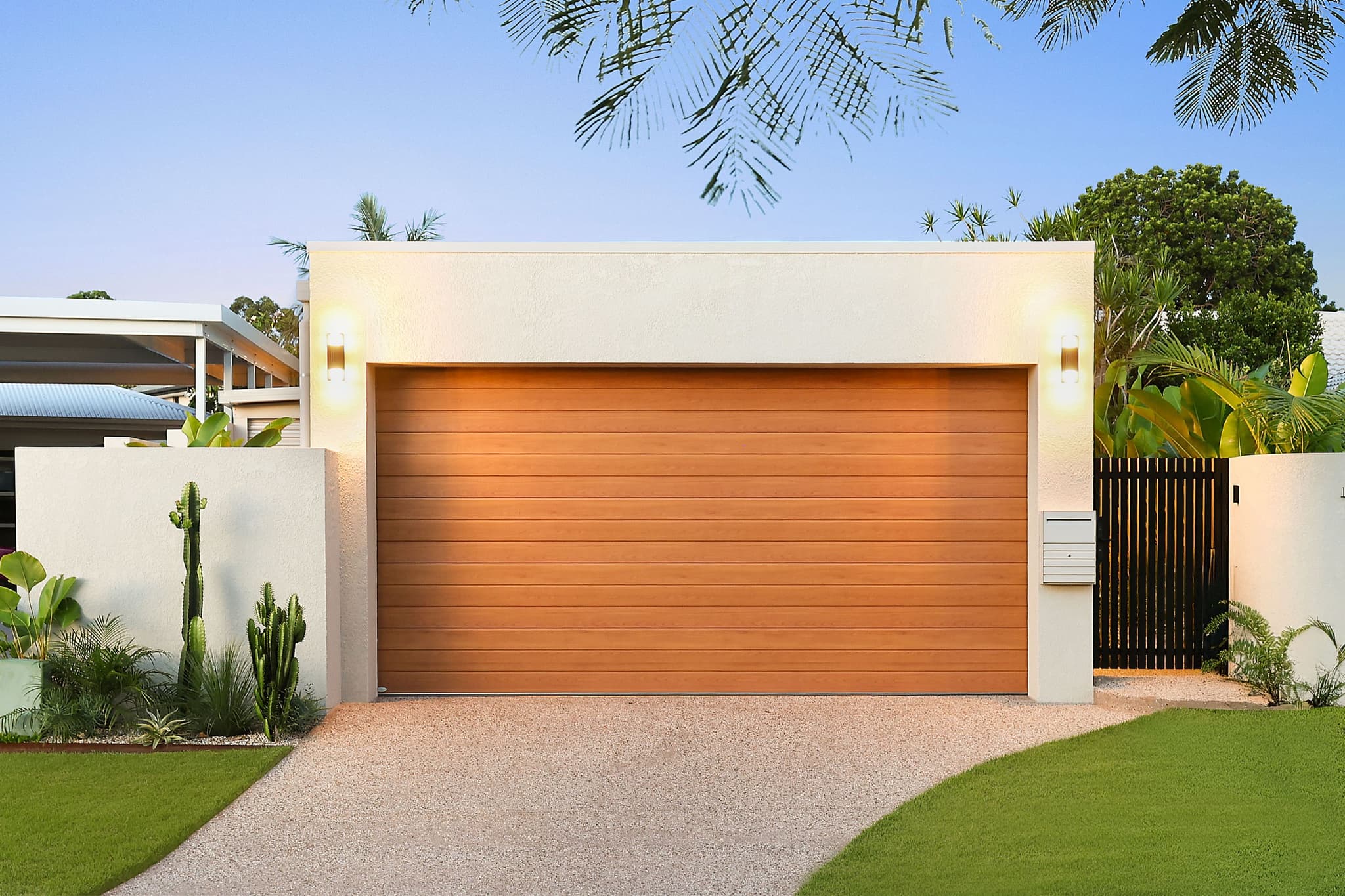 1/3 Falcon Court, Burleigh Waters, Burleigh Waters — photo 1 of 5
