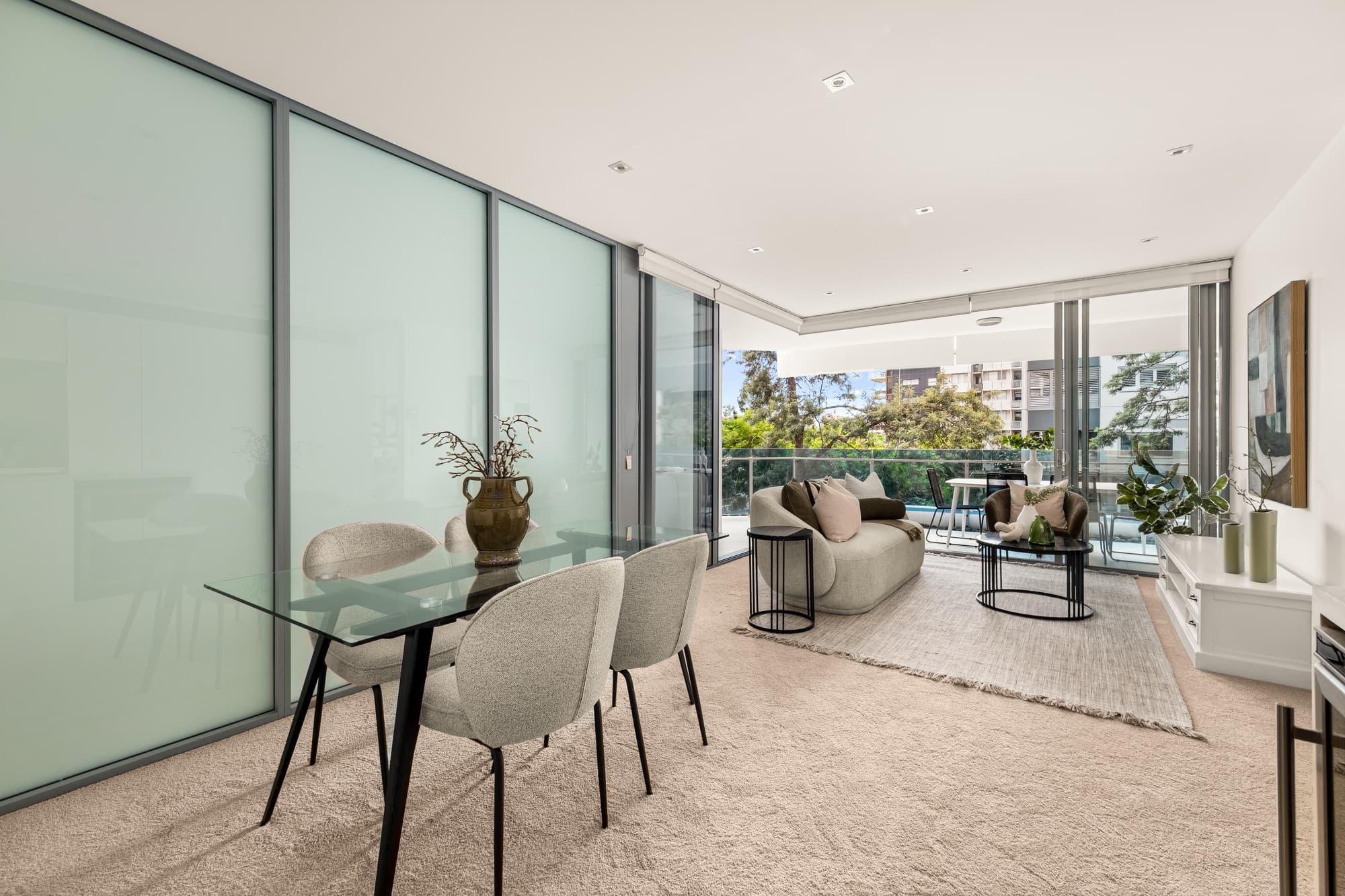 2209/45 Duncan Street, West End, West End — photo 1 of 5