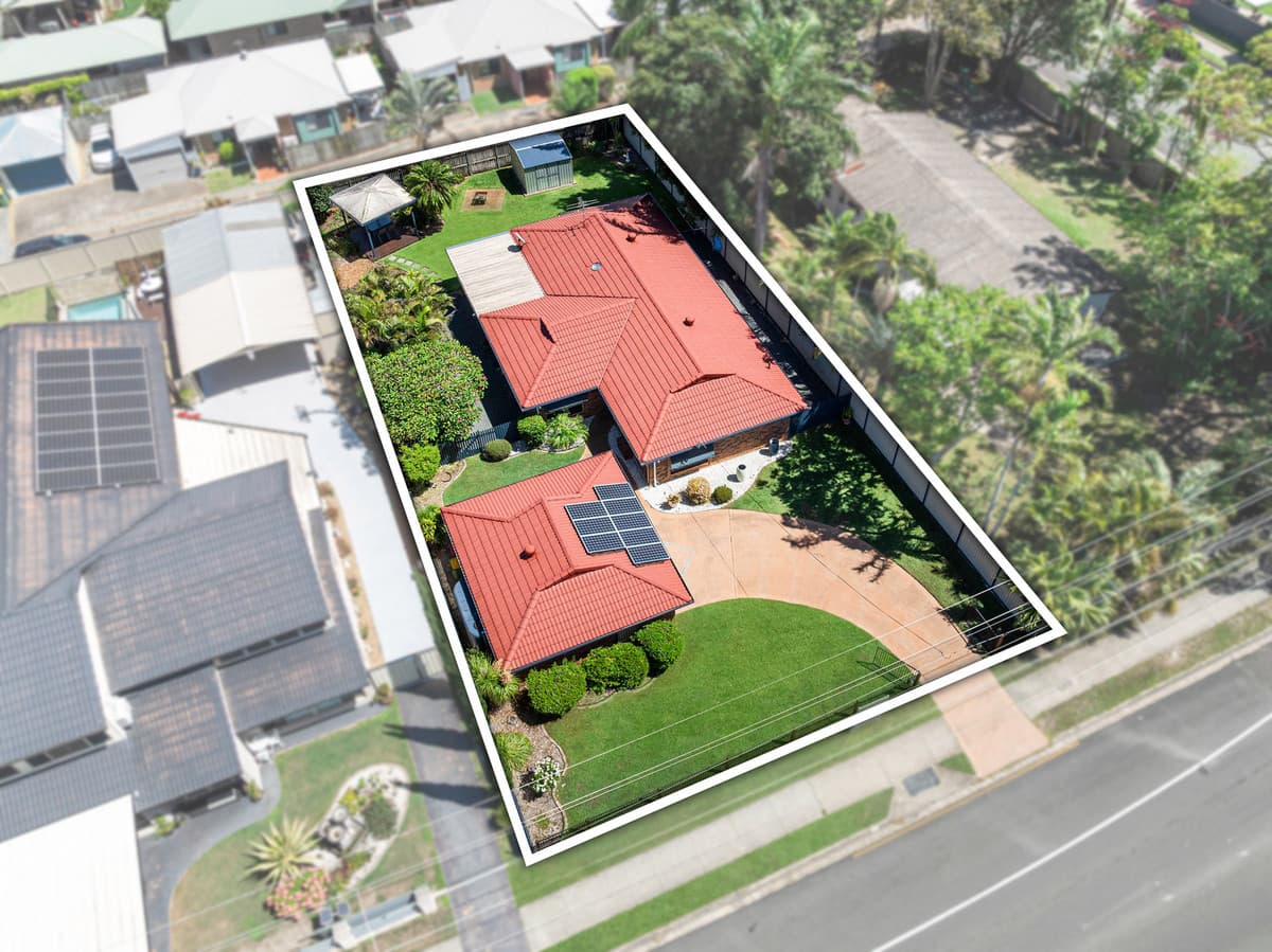 3 Abelia Street, Birkdale, Birkdale — photo 1 of 5