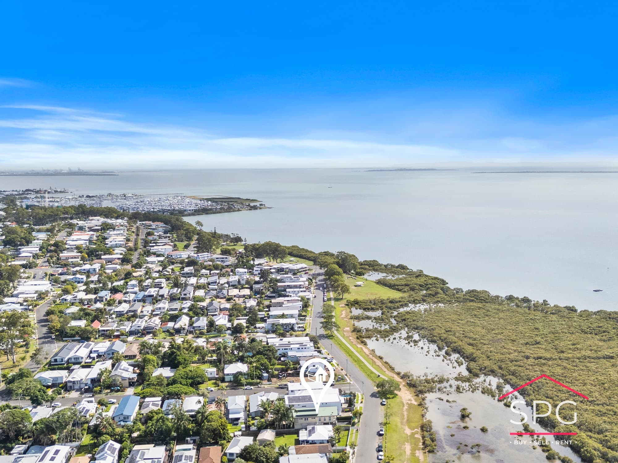779 Esplanade, Lota