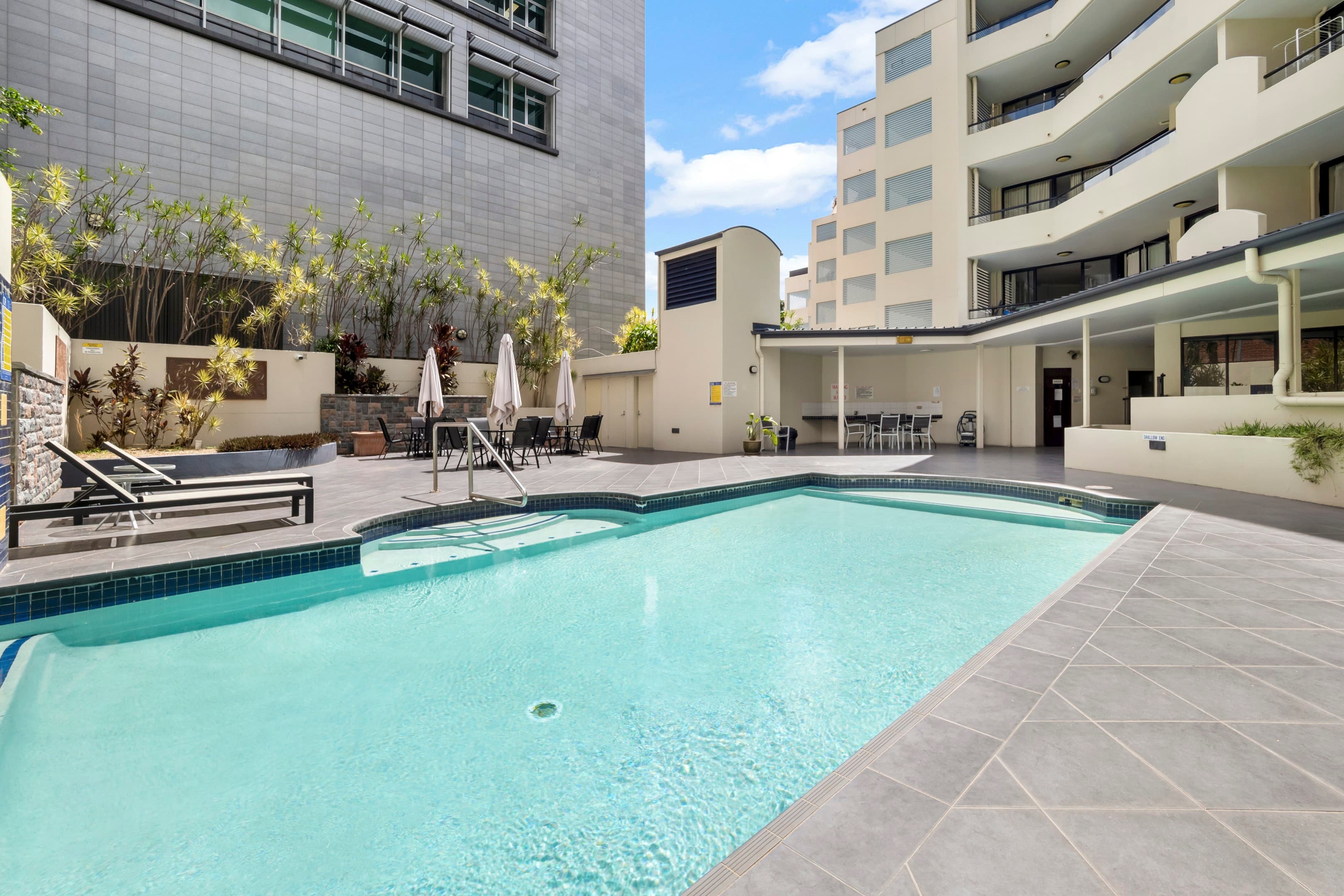 107/220 Melbourne Street, South Brisbane, South Brisbane — photo 1 of 5