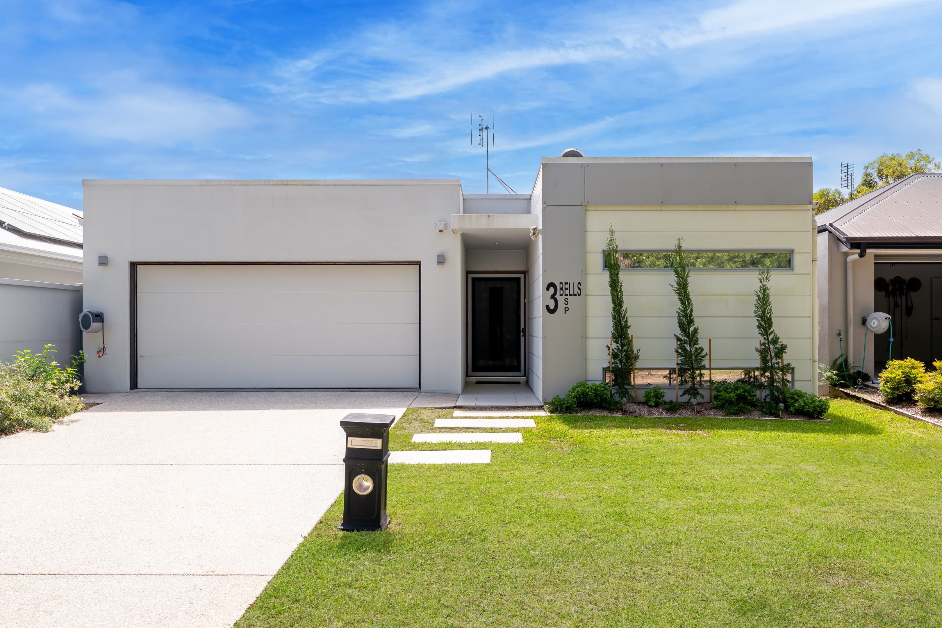 3 Bells Esplanade, Pelican Waters, Pelican Waters — photo 1 of 5