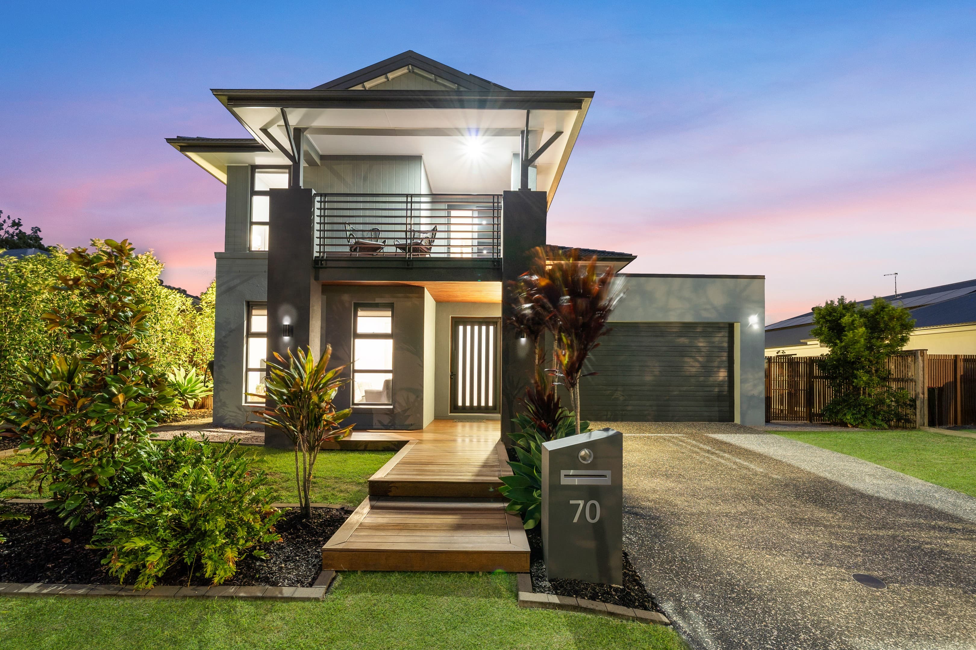 70 Teal Circuit, Greenbank - Image 1