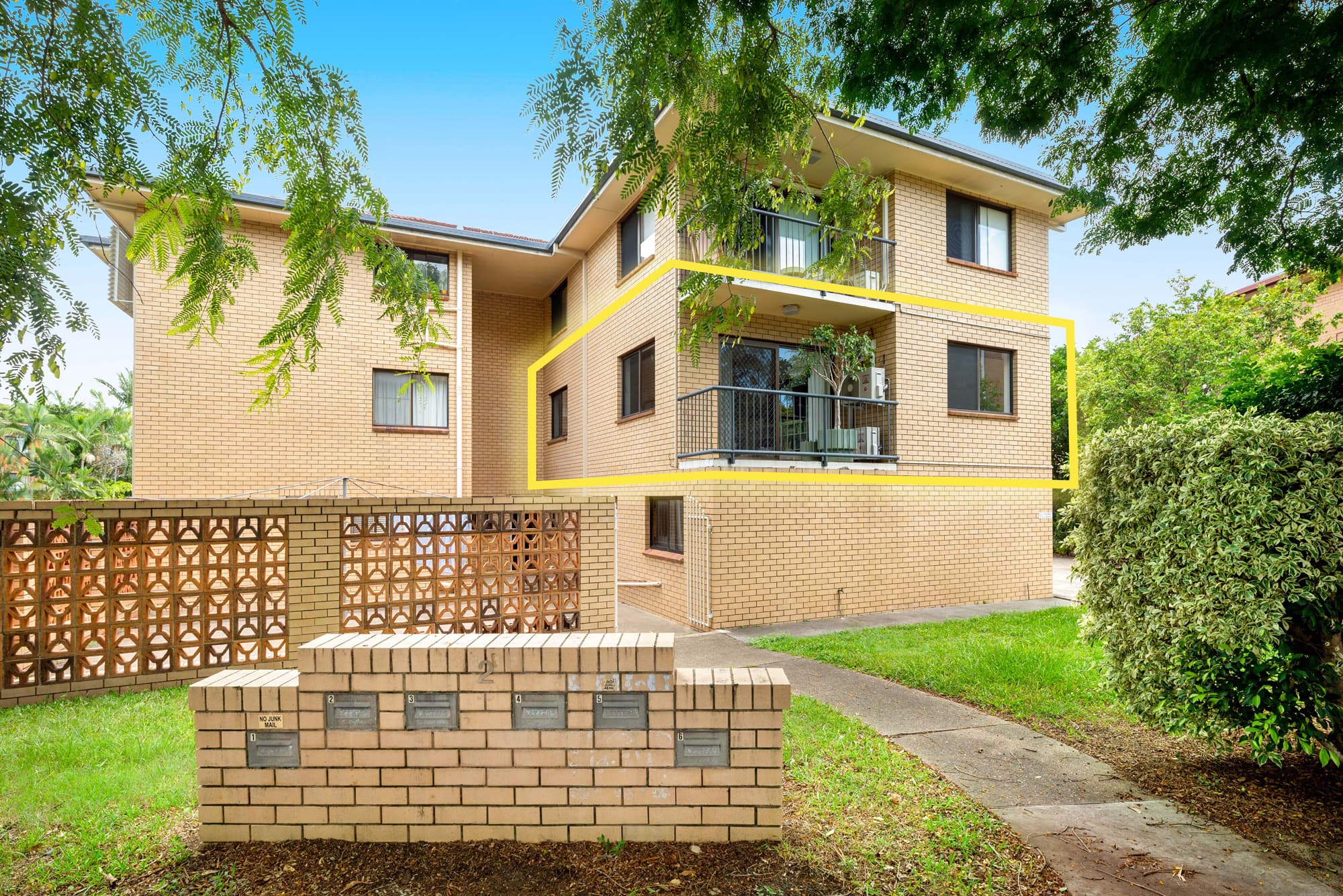 3/2 Raintree Street, Mansfield, Mansfield — photo 1 of 5