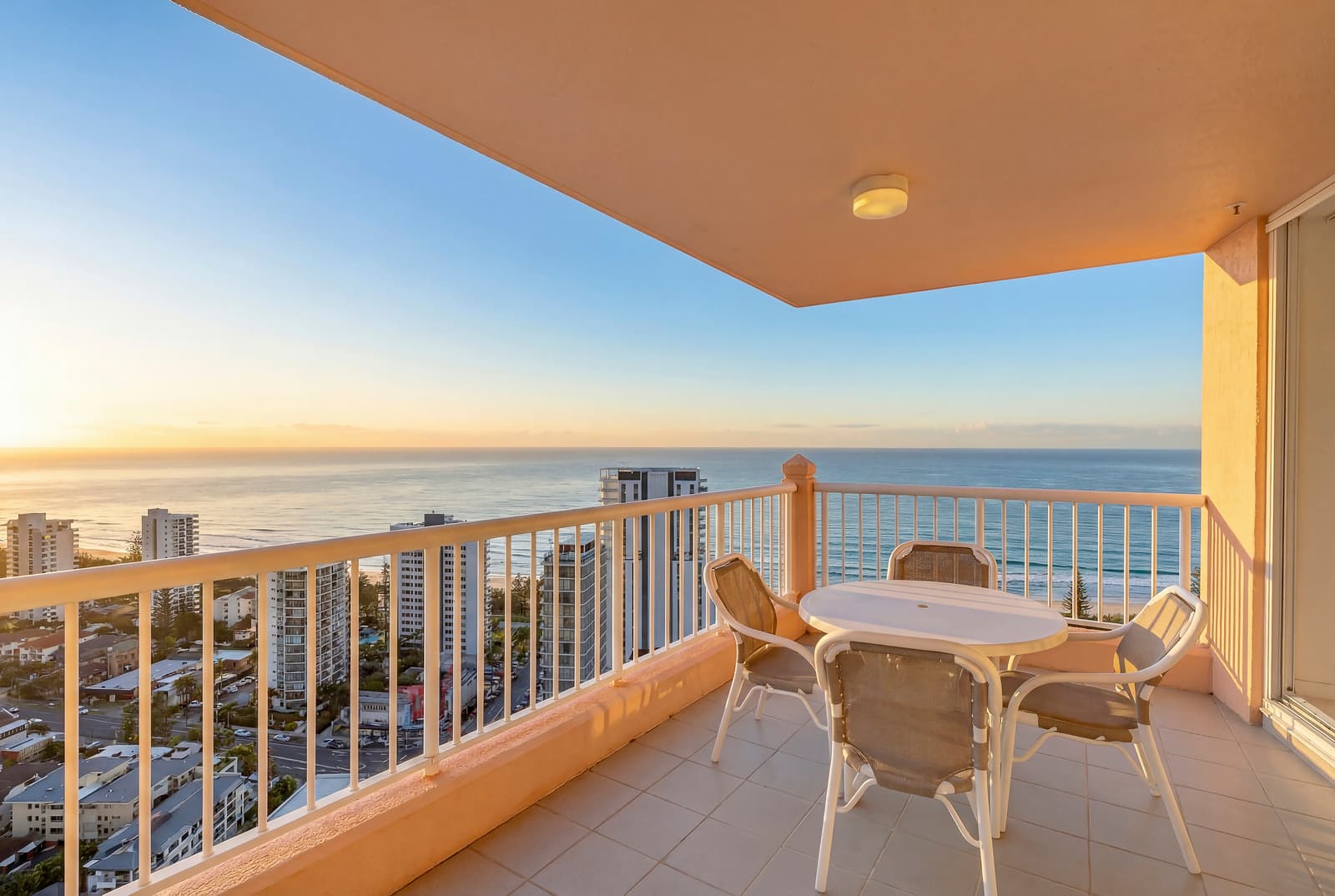 113/129 Surf Parade, Broadbeach - Image 1