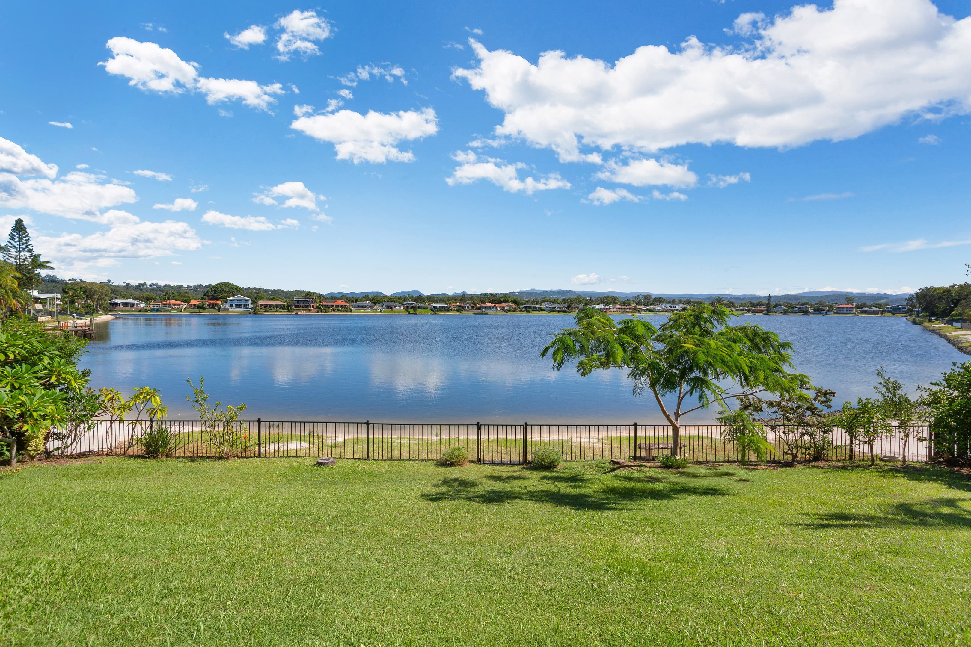 26 Auk Avenue, Burleigh Waters - Image 1