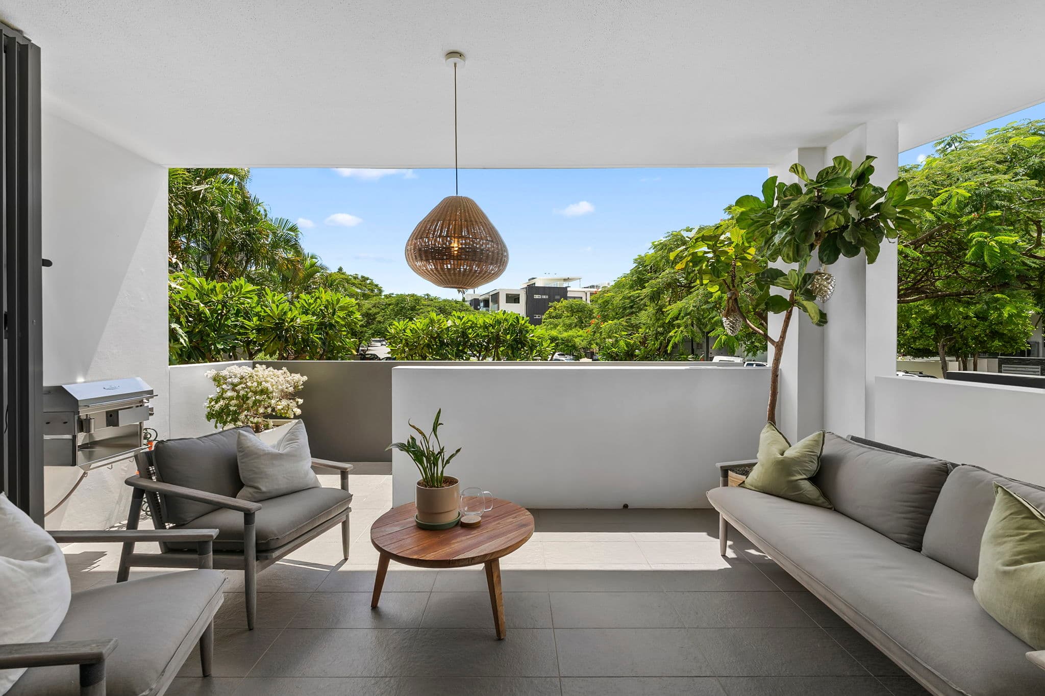 5/48 Addison Avenue, Bulimba, Bulimba — photo 1 of 5