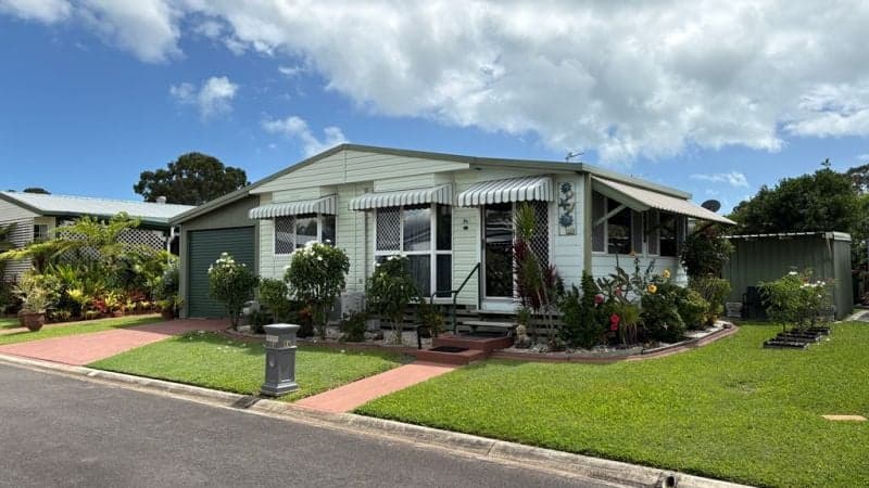 84/14 Ibis Boulevard, Eli Waters — photo 1 of 5