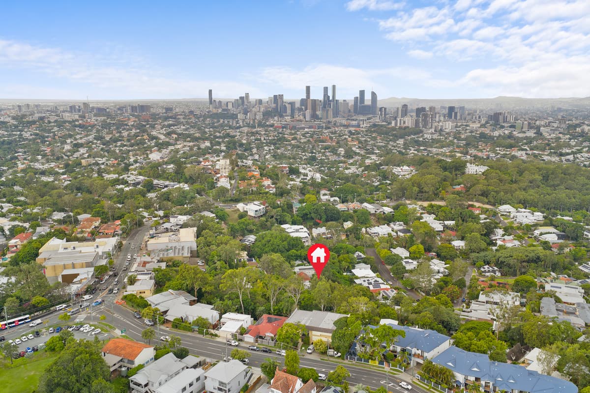 2/50 Forrester Terrace, Bardon - Image 1