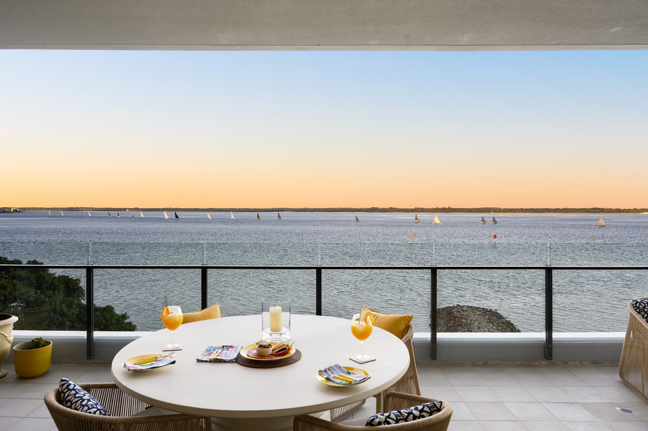 7407/323 Bayview Street, Hollywell - Image 1