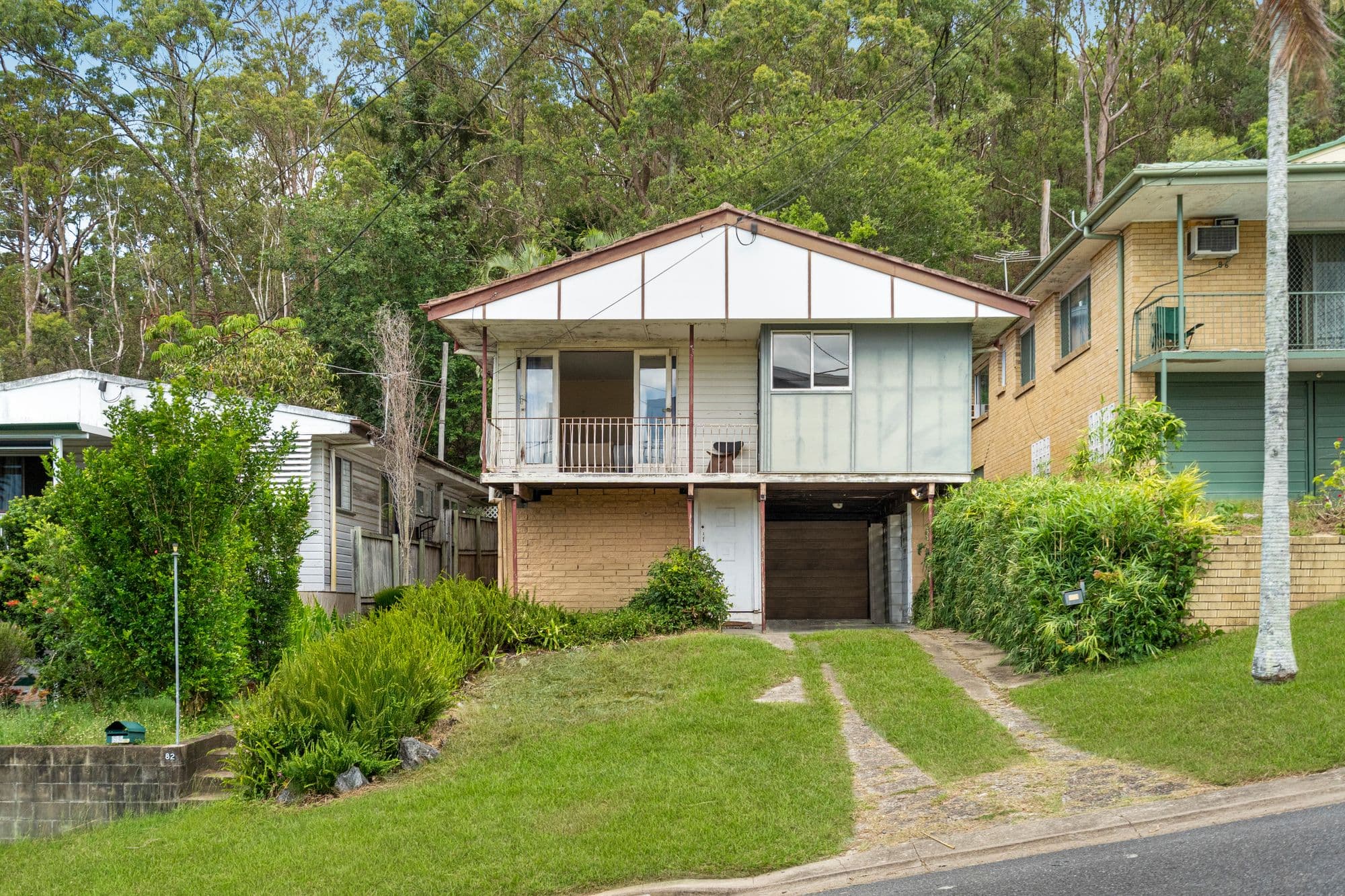 84 Mountain Street, Mount Gravatt, Mount Gravatt — photo 1 of 5
