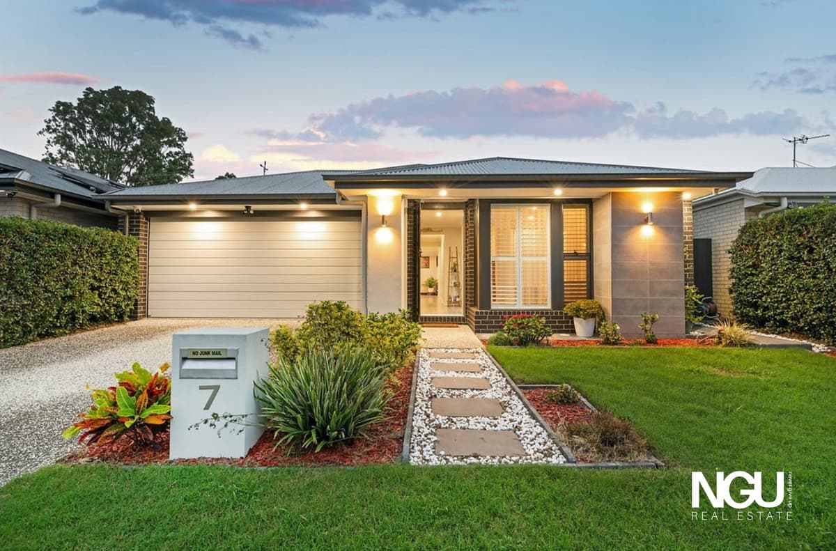 7 Ponting Circuit, Pallara, Pallara — photo 1 of 5