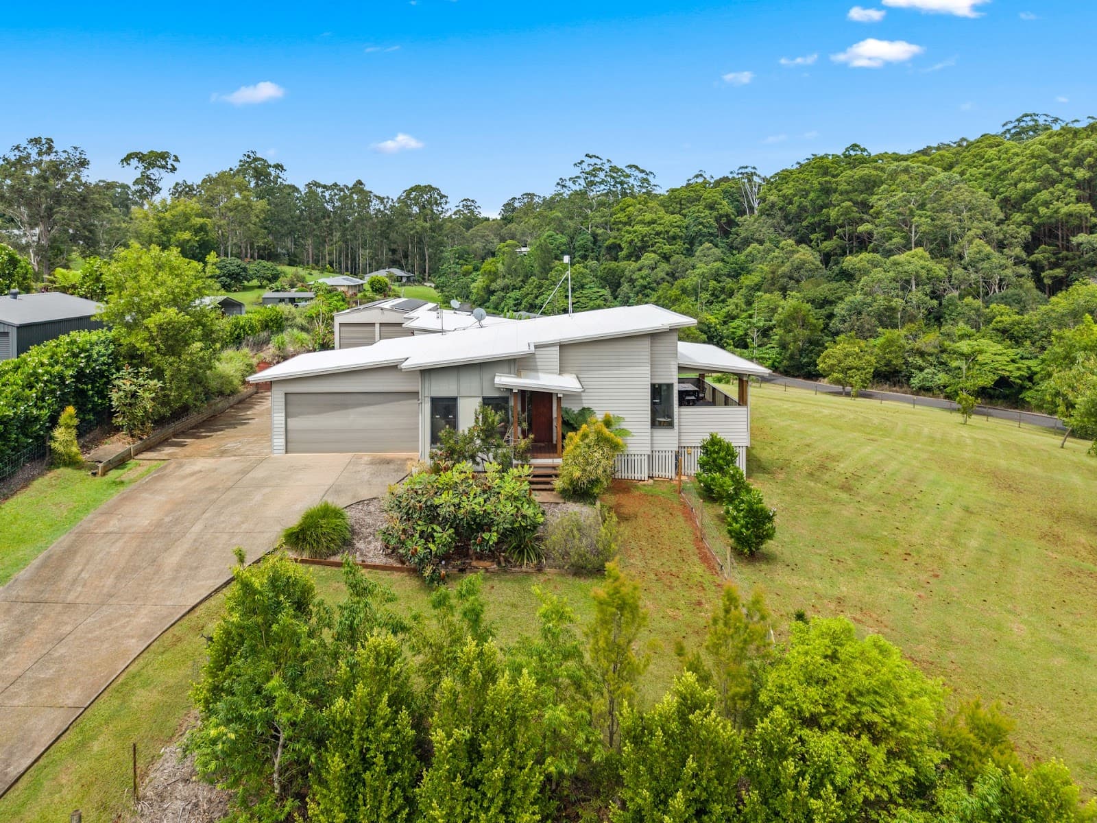2 Macadamia Rise, Dulong - Image 1