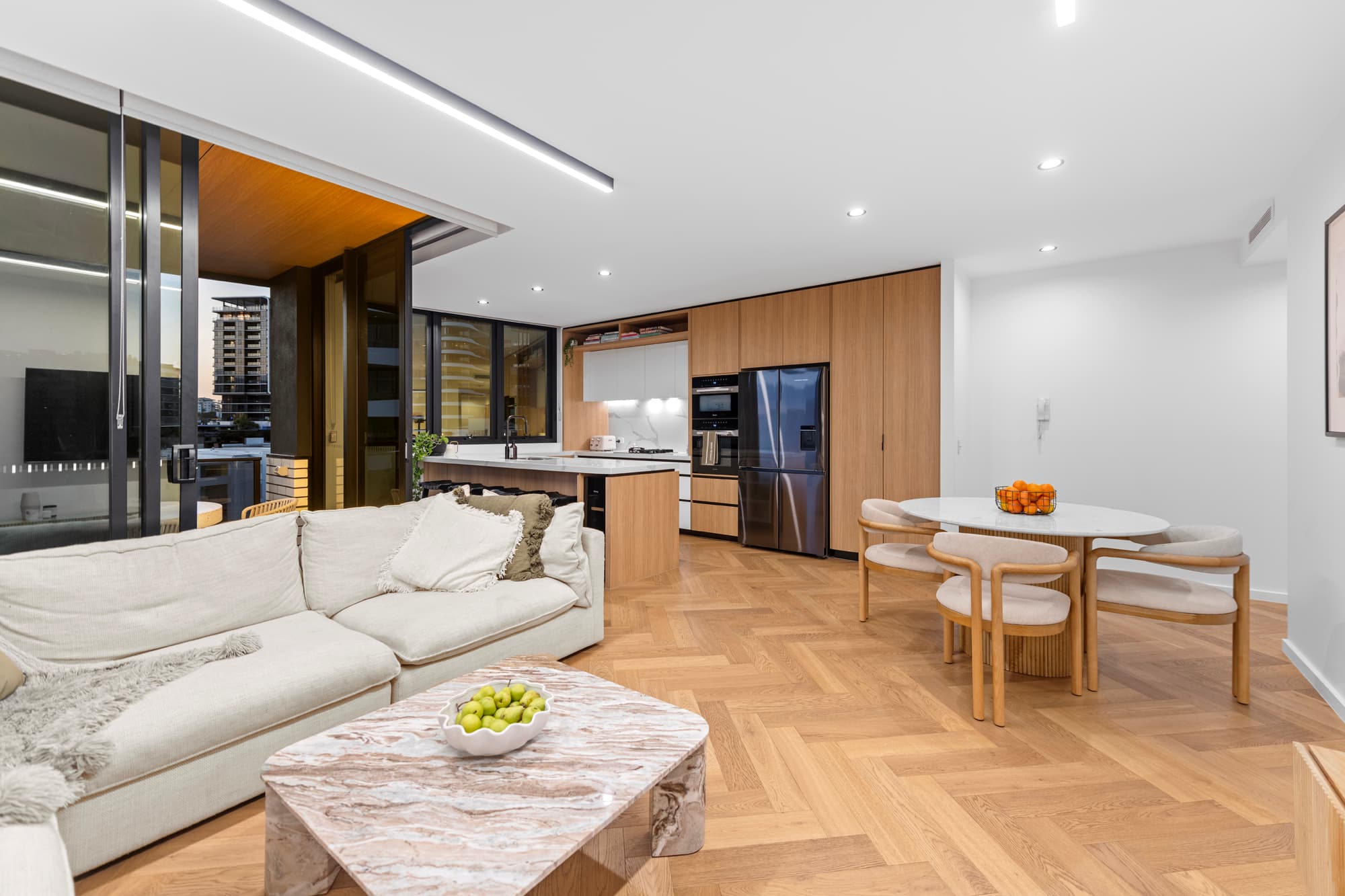 803/31 Wyandra Street, Teneriffe — photo 1 of 5