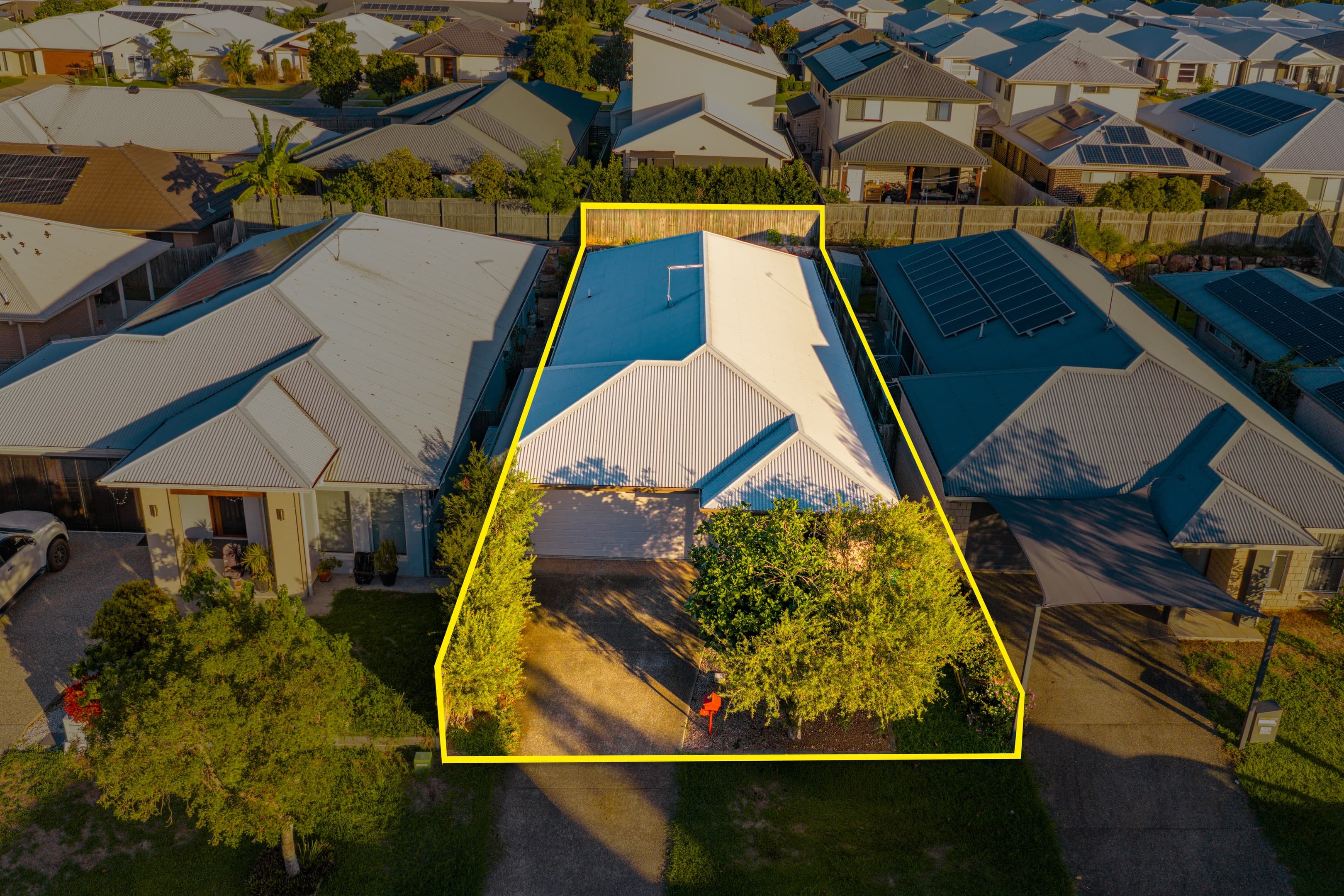 32 Cardamom Close, Griffin — photo 1 of 5