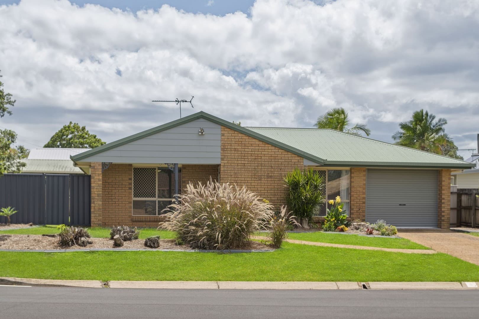 2 Zambelli Street, Victoria Point, Victoria Point — photo 1 of 5