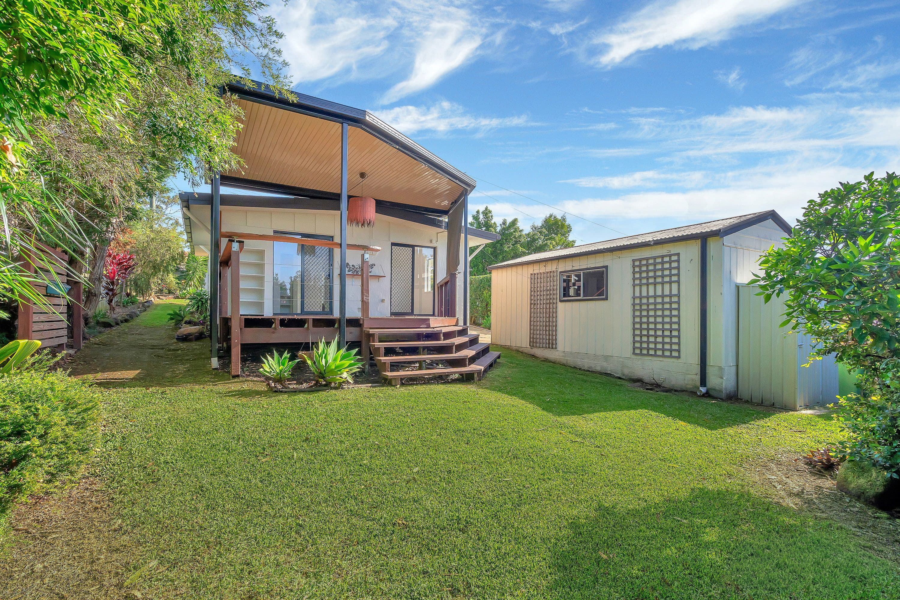 11 Susanne Street, Southport, Southport — photo 1 of 5