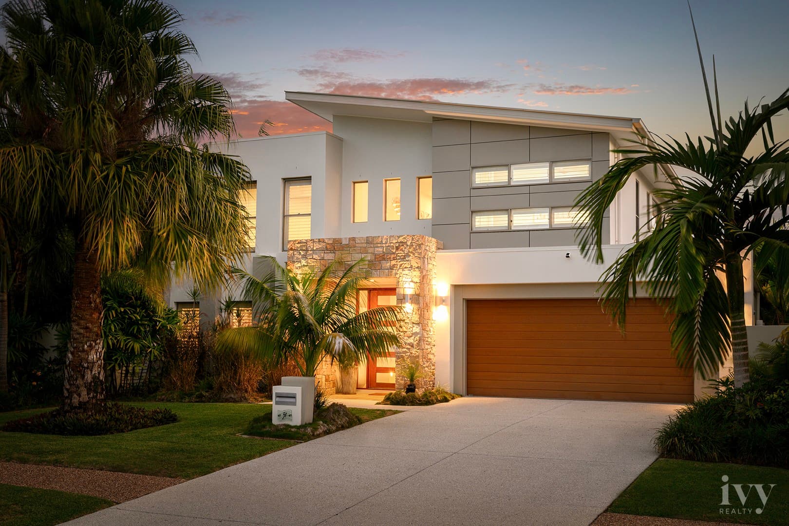 51 Serenity Boulevard, Helensvale - Image 1
