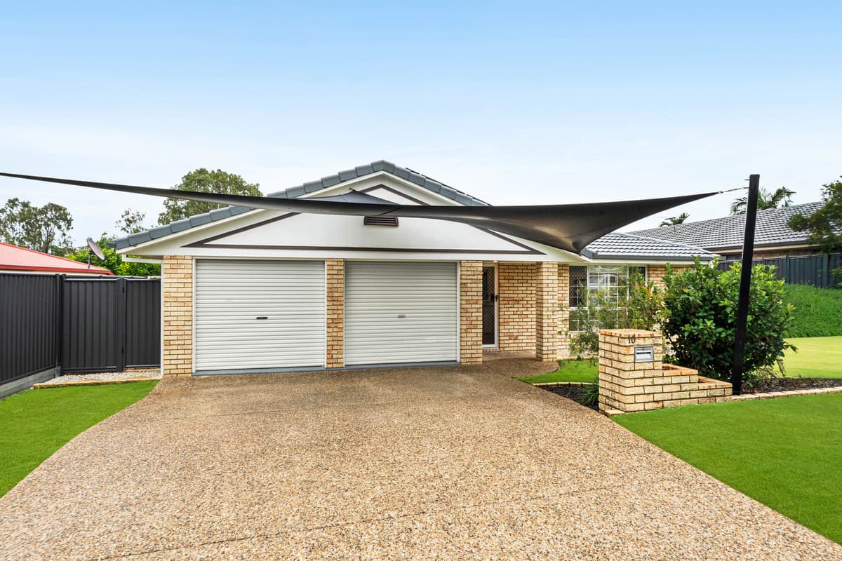 10 Sweetlip Court, Birkdale, Birkdale — photo 1 of 6