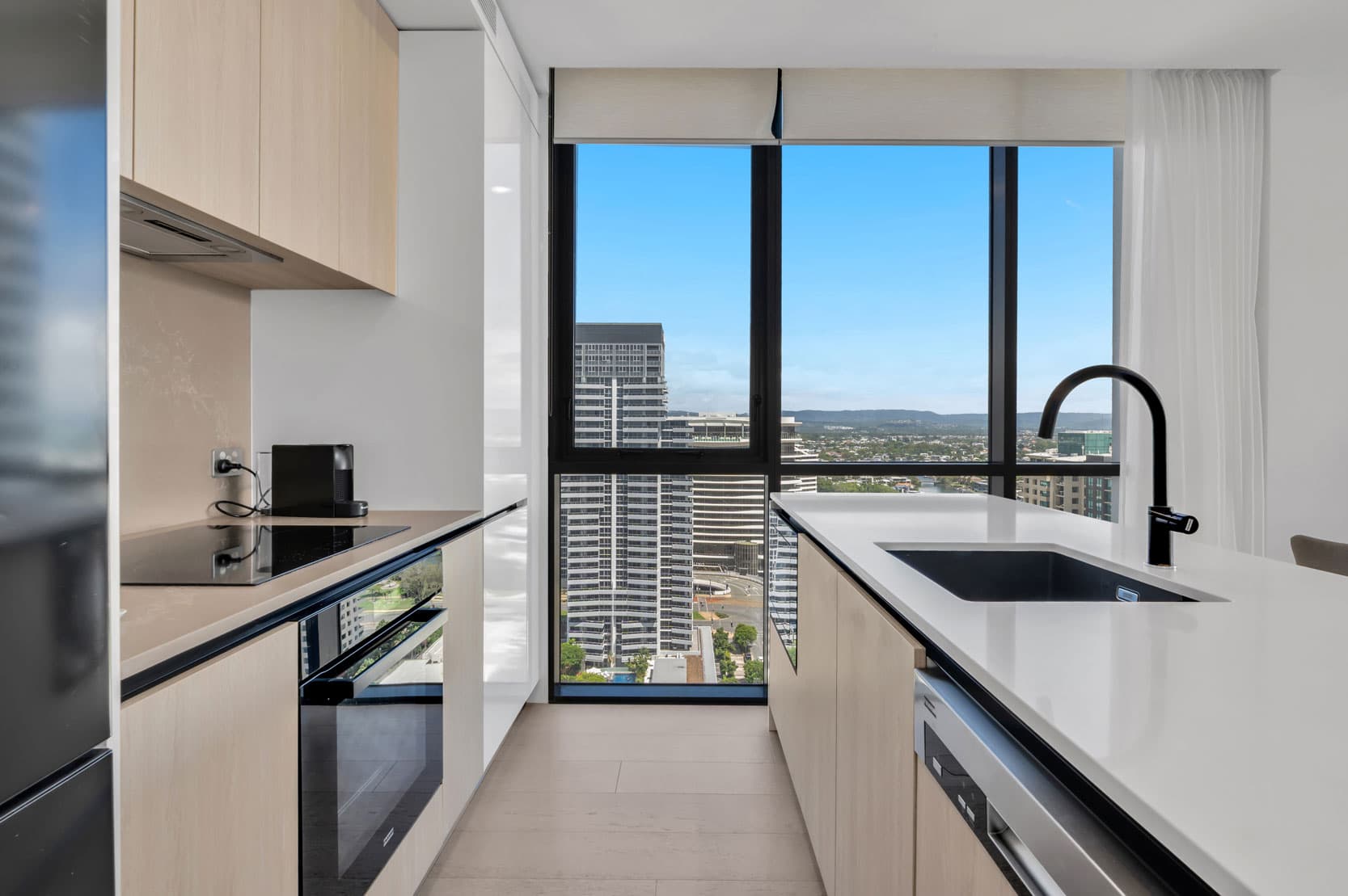 71/14 Elizabeth Avenue, Broadbeach - Image 1