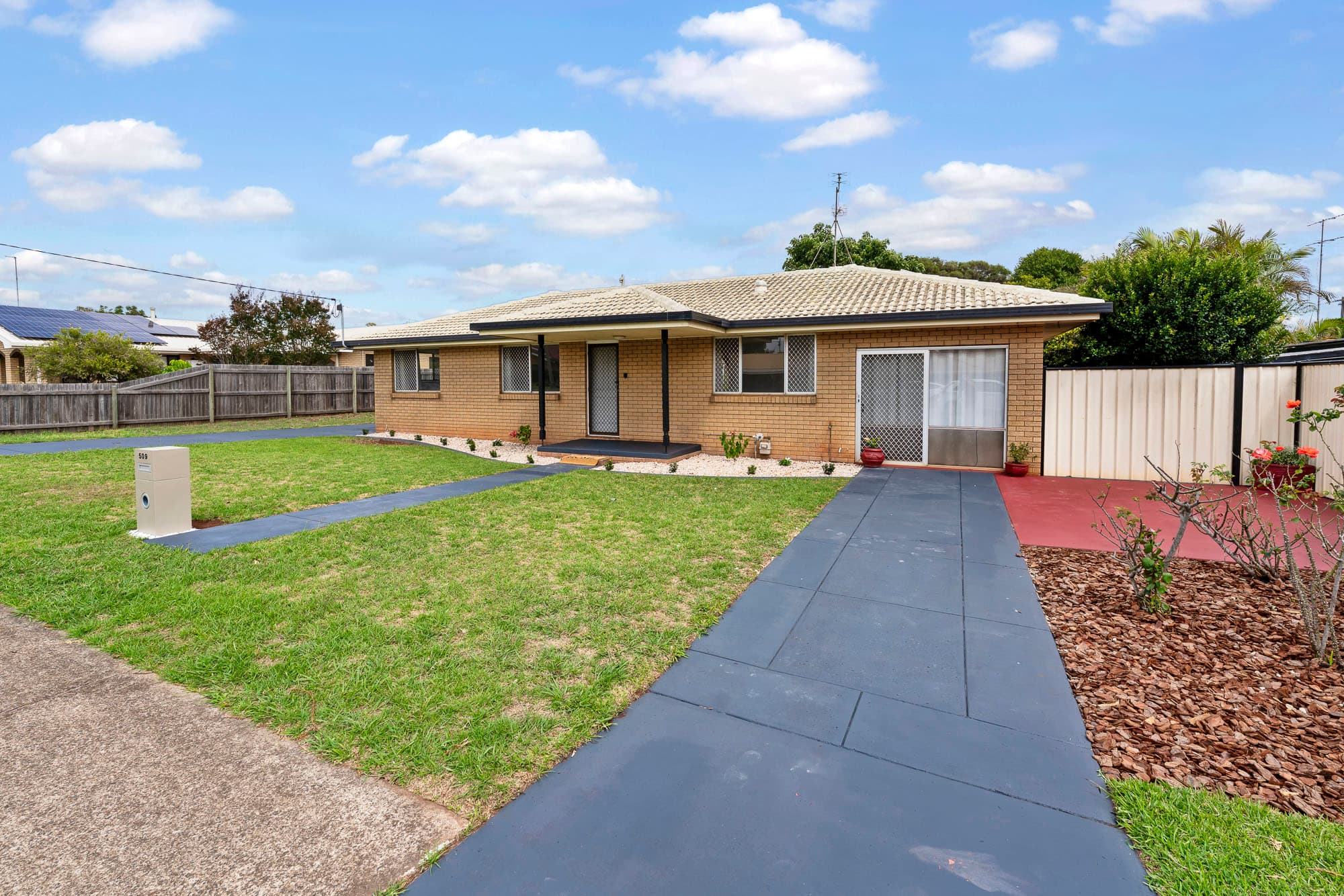 509 Greenwattle Street, Glenvale - Image 1